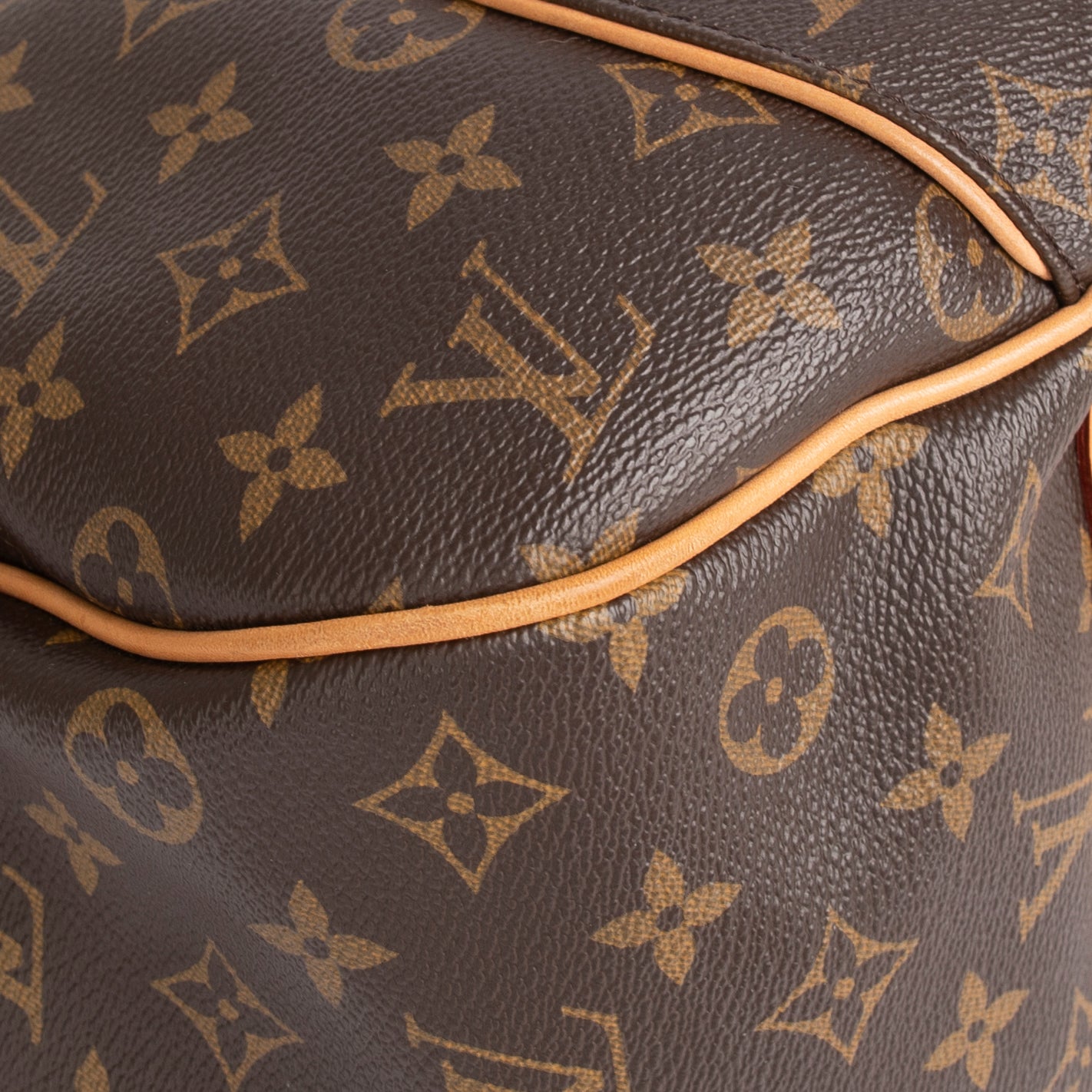 Louis Vuitton Monogram Galleria GM