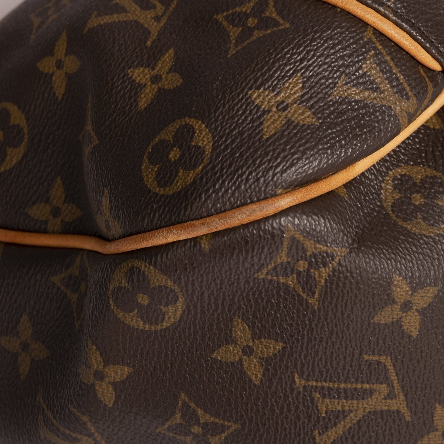 Louis Vuitton Monogram Galleria PM