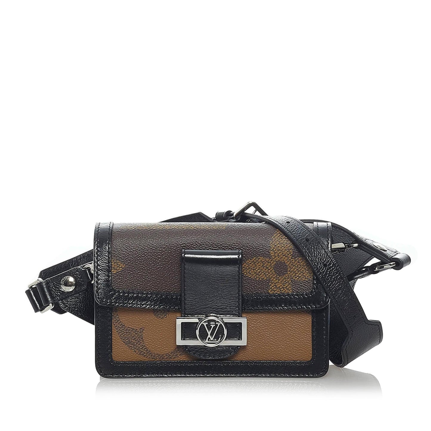 Louis Vuitton Monogram Giant Reverse Dauphine Bumbag (SHG-AHSvLI)