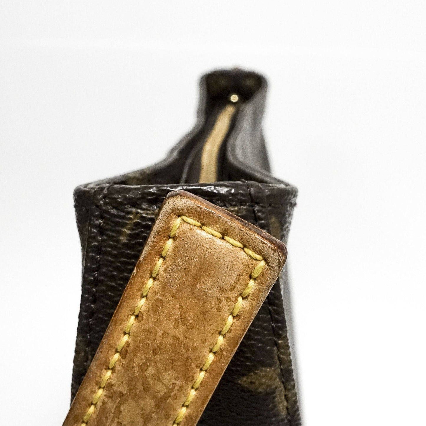 Louis Vuitton Monogram Looping GM
