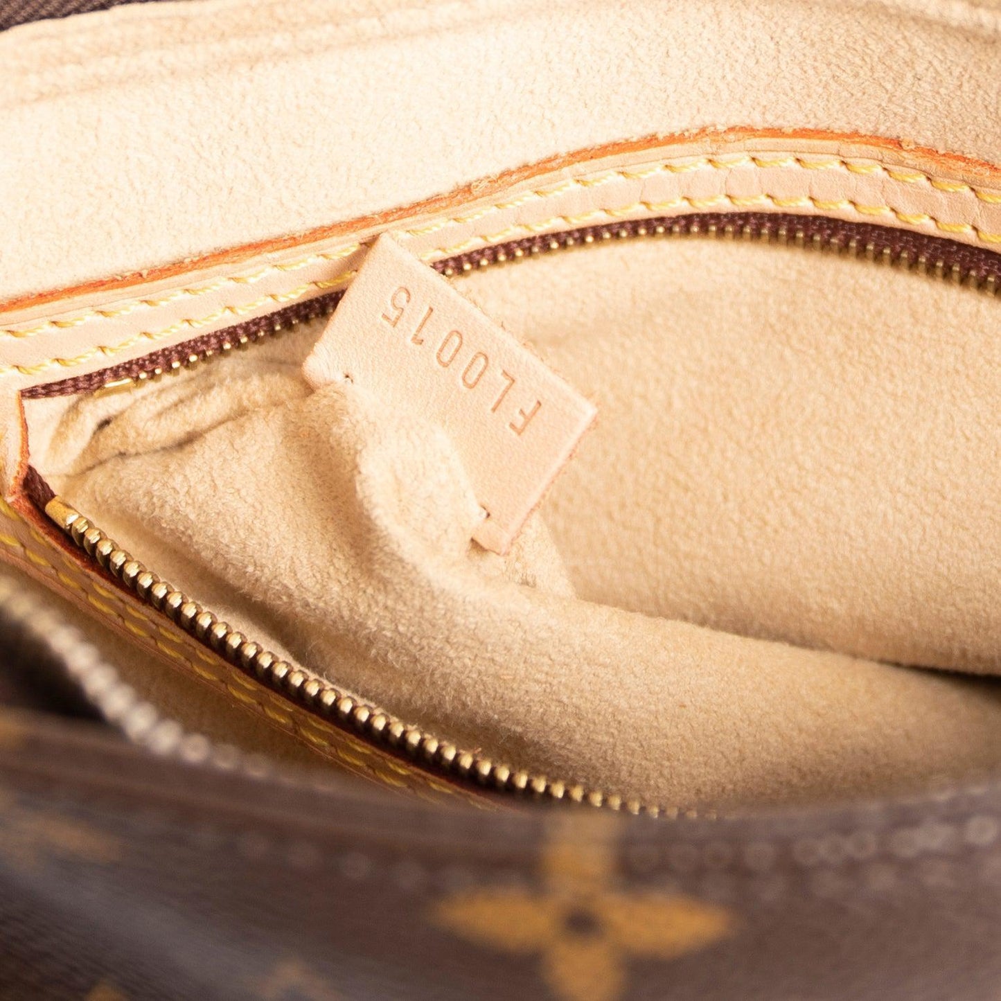 Louis Vuitton Monogram Looping MM