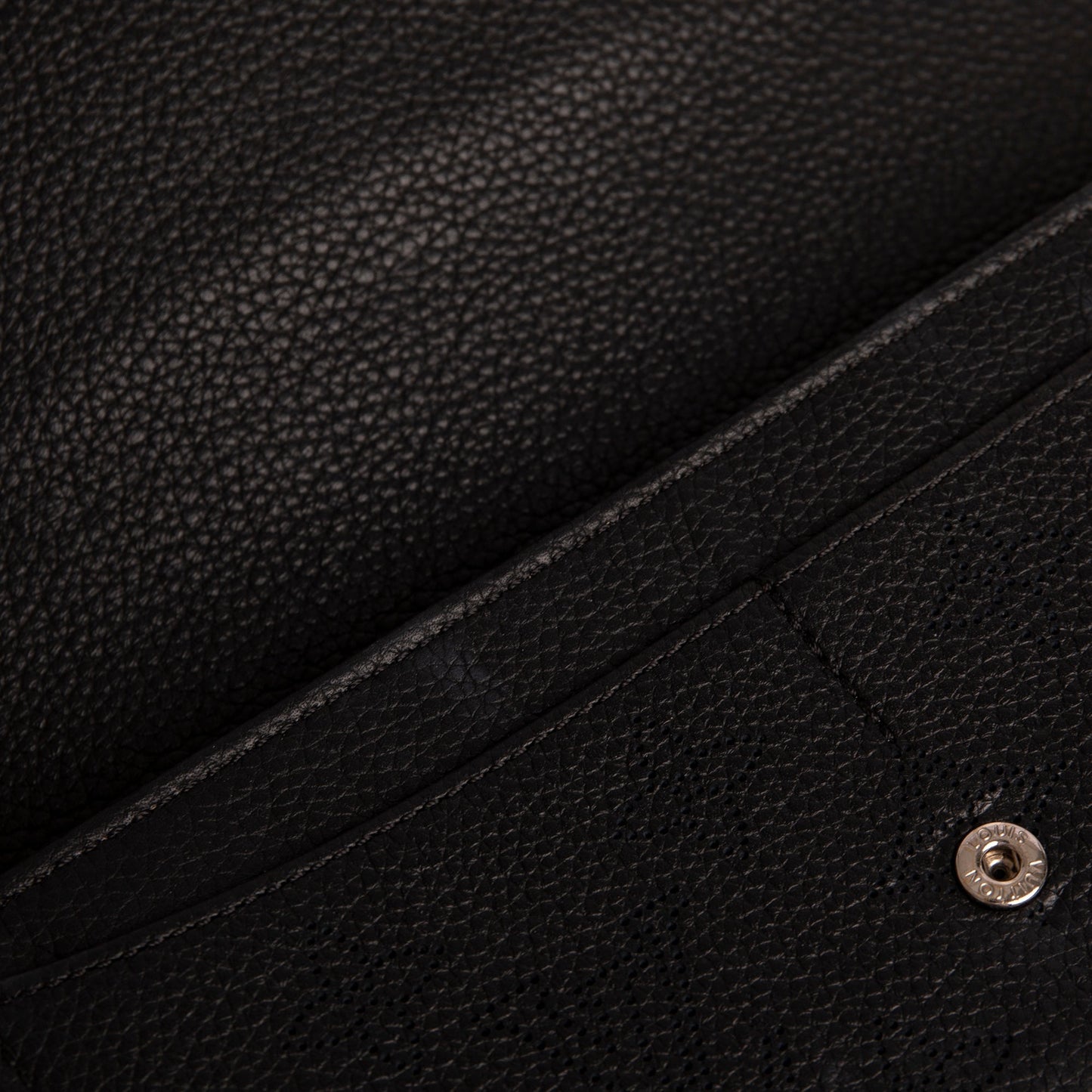 Louis Vuitton Monogram Mahina Leather Iris Wallet