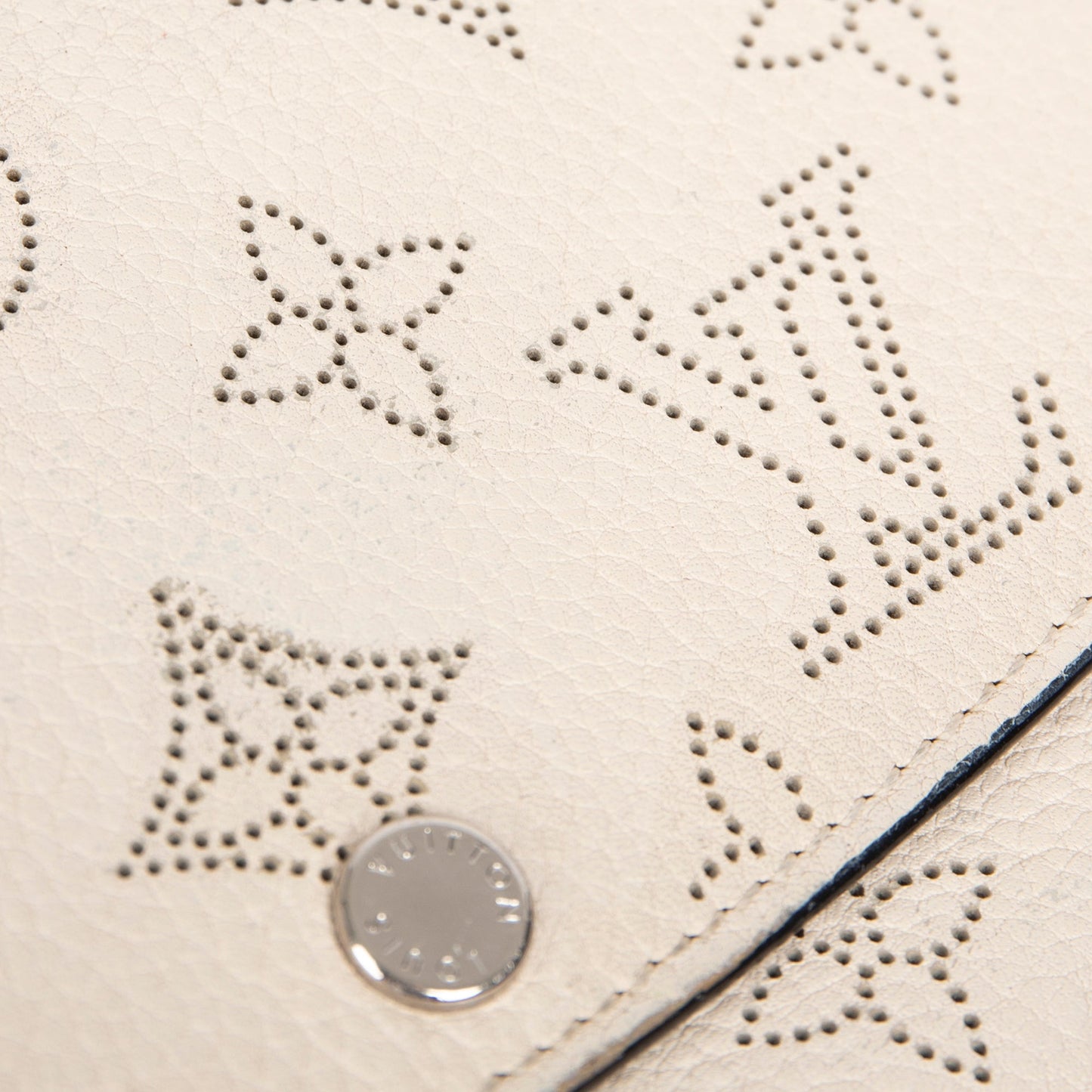 Louis Vuitton Monogram Mahina Leather Iris Wallet