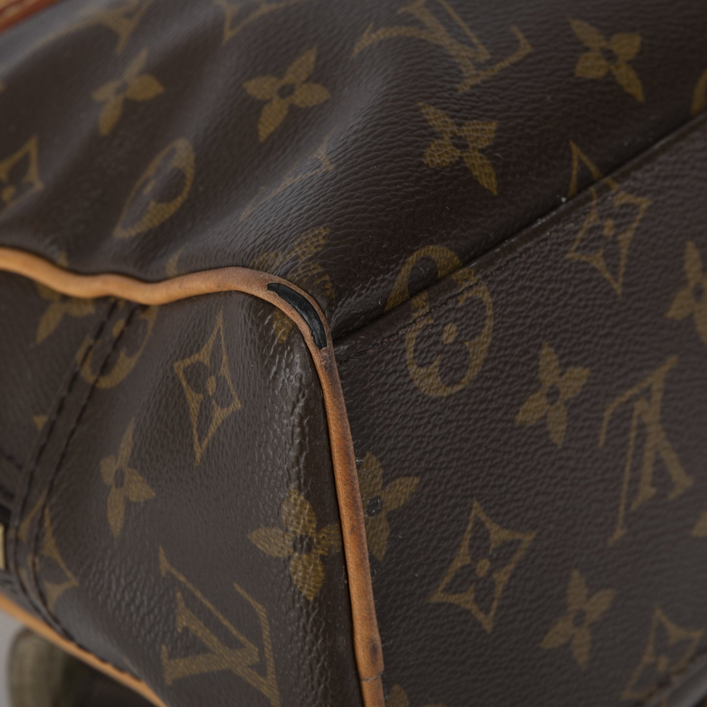 Louis Vuitton Monogram Manhattan PM