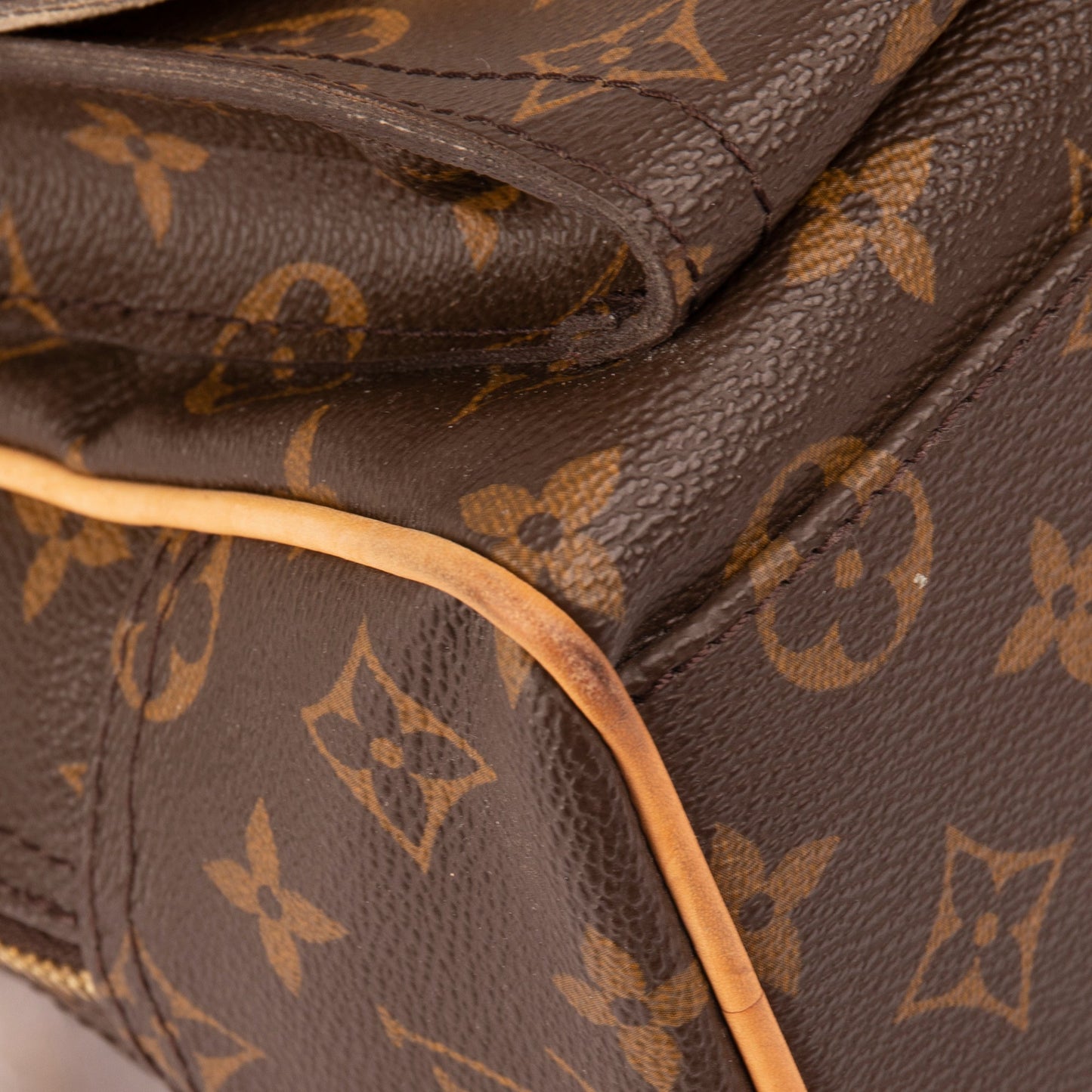 Louis Vuitton Monogram Manhattan PM