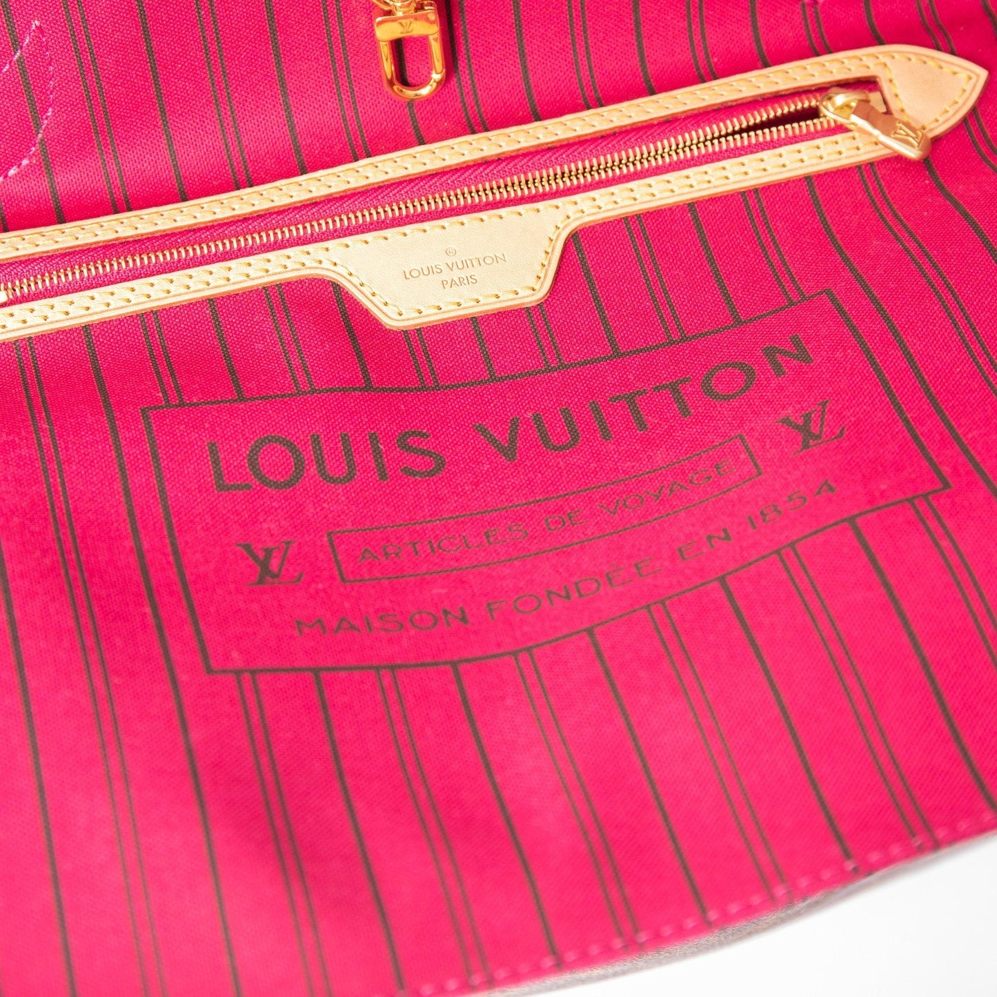 Louis Vuitton Monogram Neverfull MM with Pouch