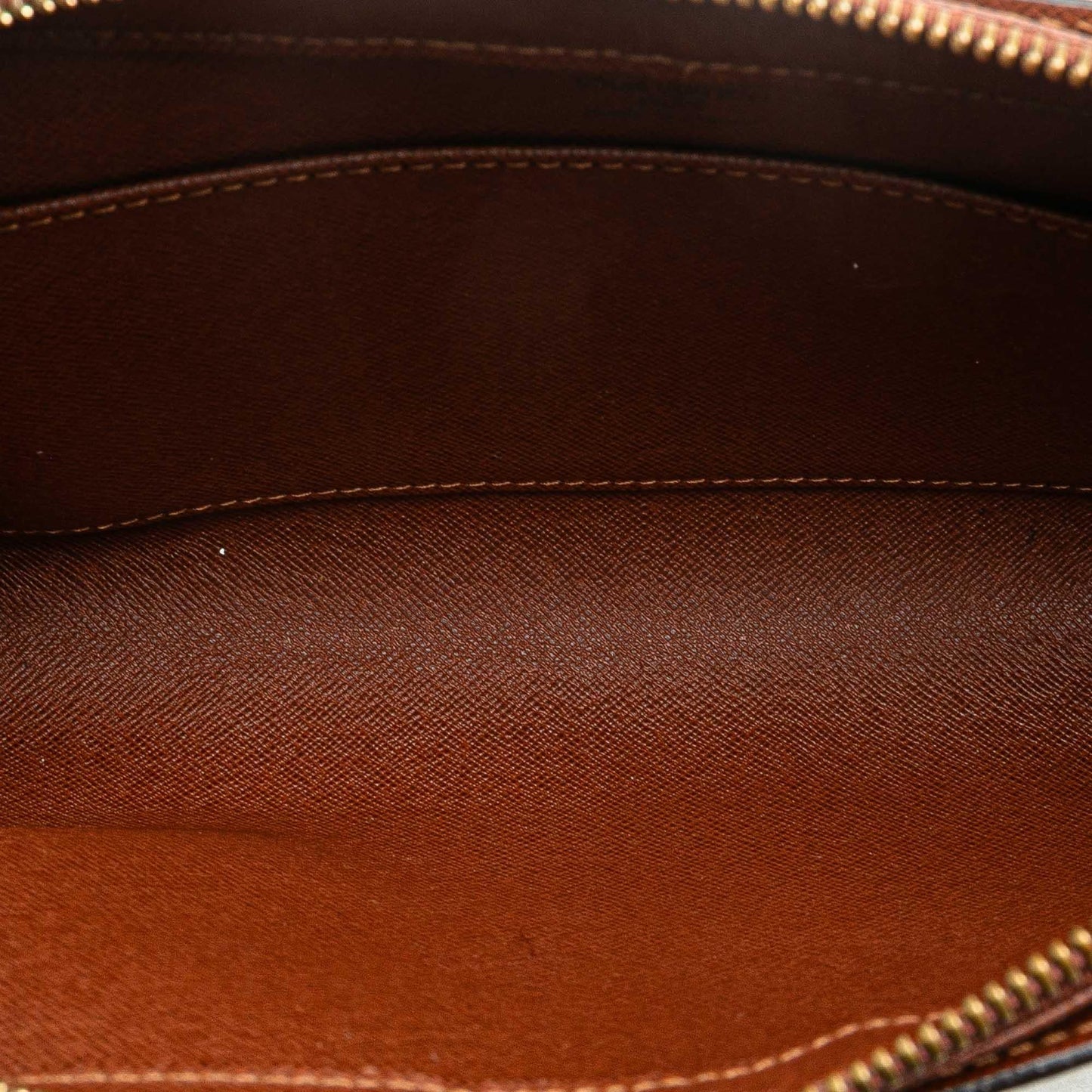 Louis Vuitton Monogram Orsay (SHG-AnAmzZ)