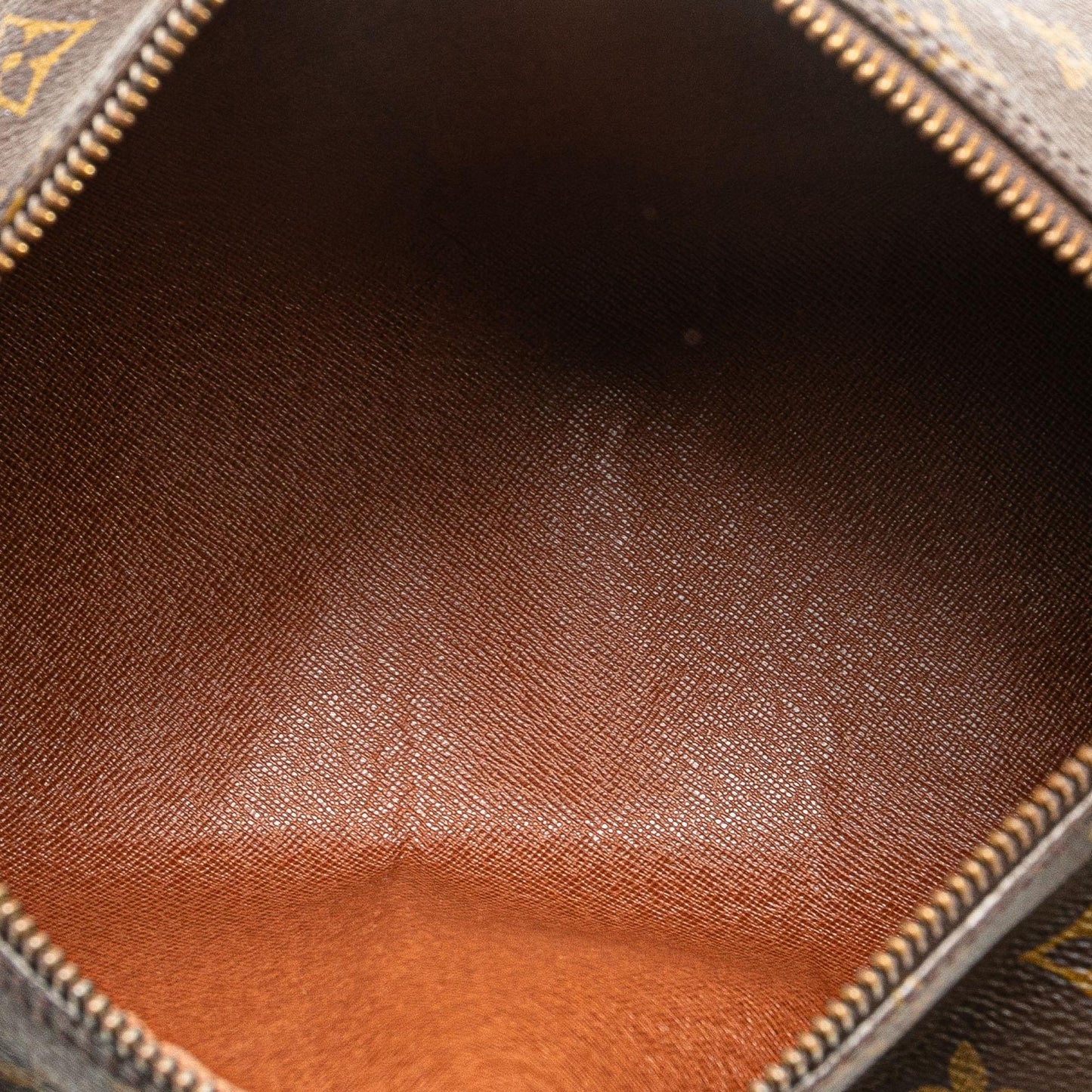 Louis Vuitton Monogram Papillon 26 (SHG-oWNKdj)