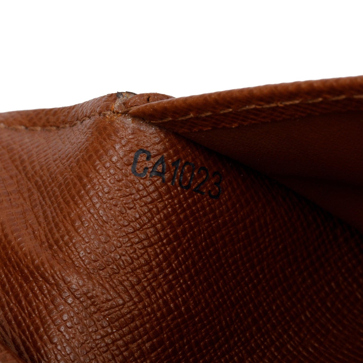 Louis Vuitton Monogram Passport Trifold Oraganizer