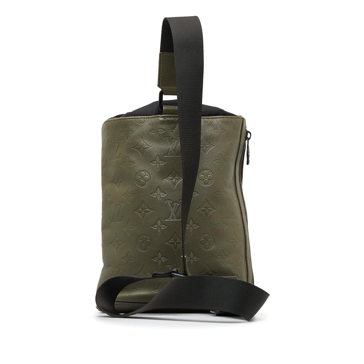 Louis Vuitton Monogram Shadow Chalk Sling Bag (SHG-nQrcdd)