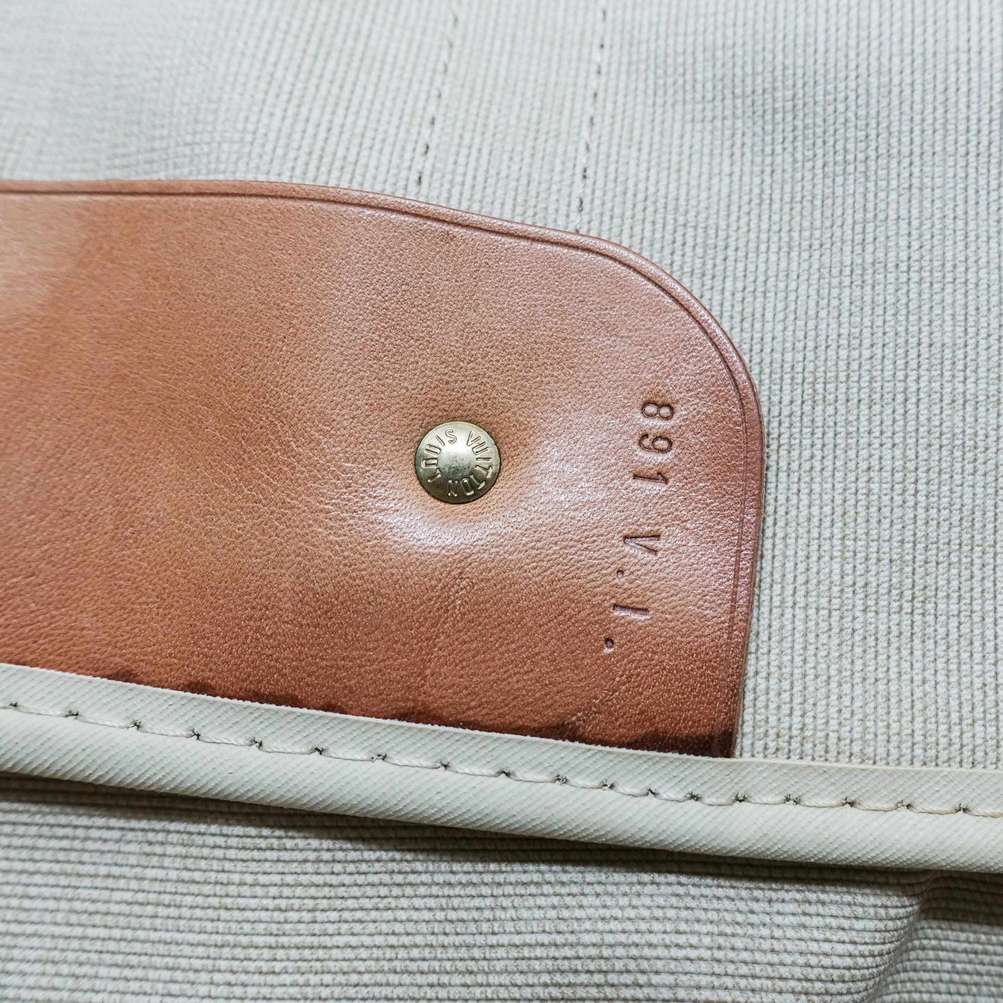 Louis Vuitton Monogram Sirius 70