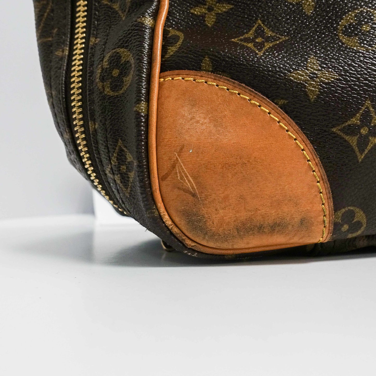 Louis Vuitton Monogram Sirius 70