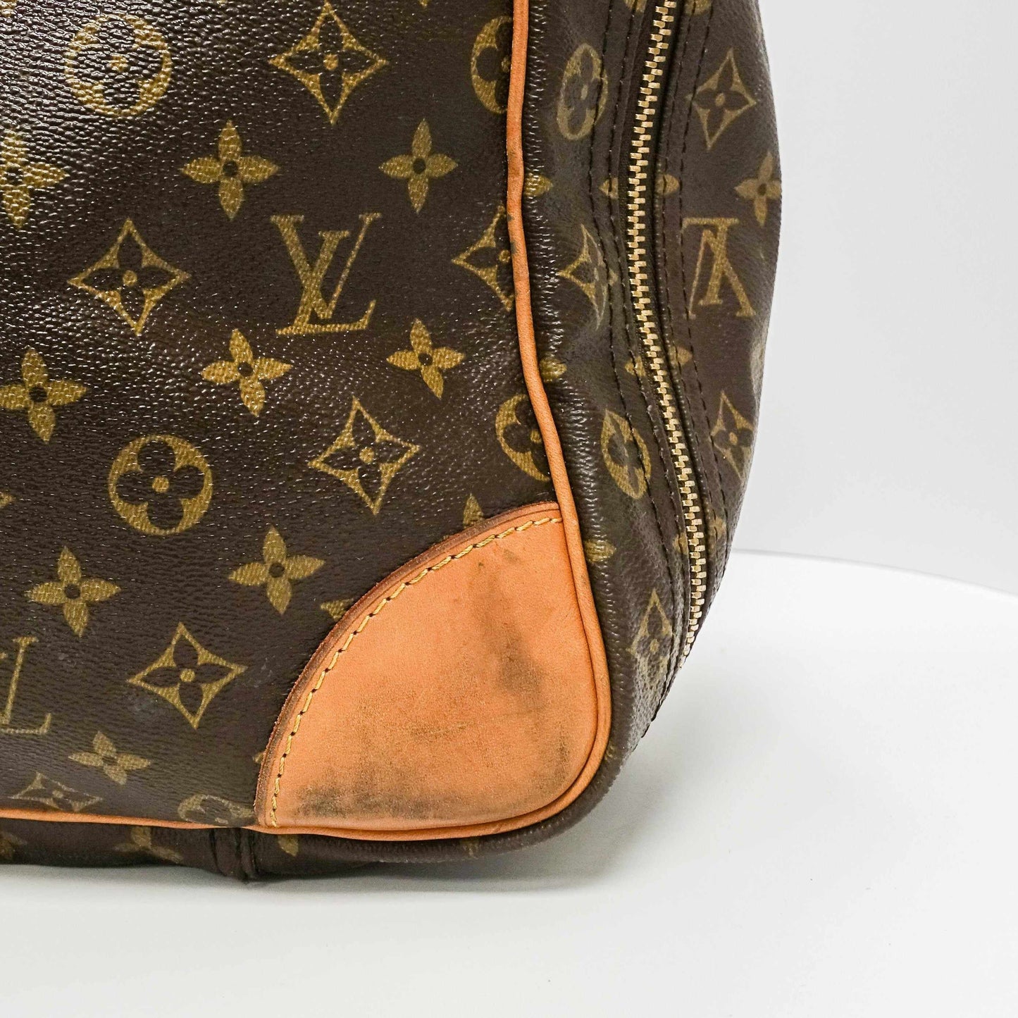 Louis Vuitton Monogram Sirius 70