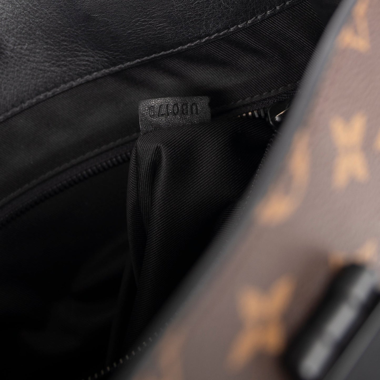 Louis Vuitton Monogram Solar Ray Sac Plat
