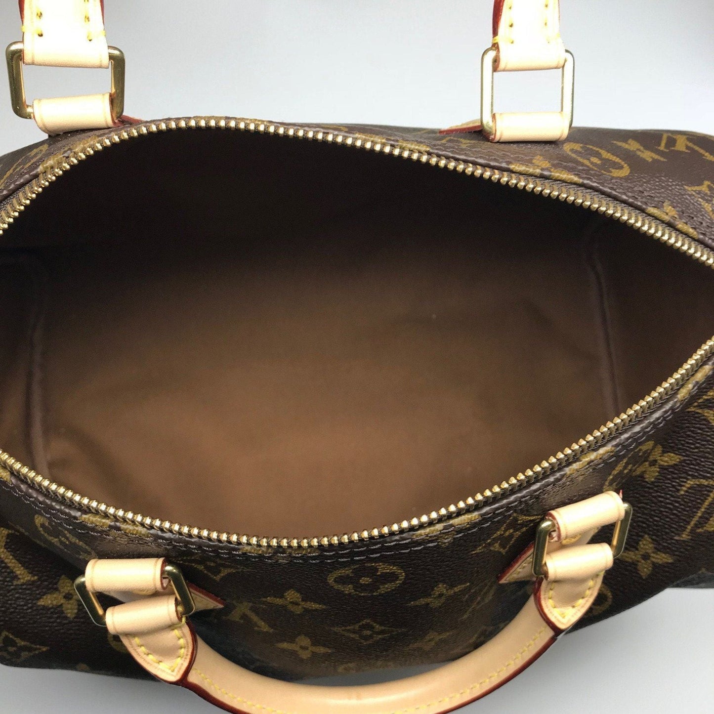 Louis Vuitton Monogram Speedy 30