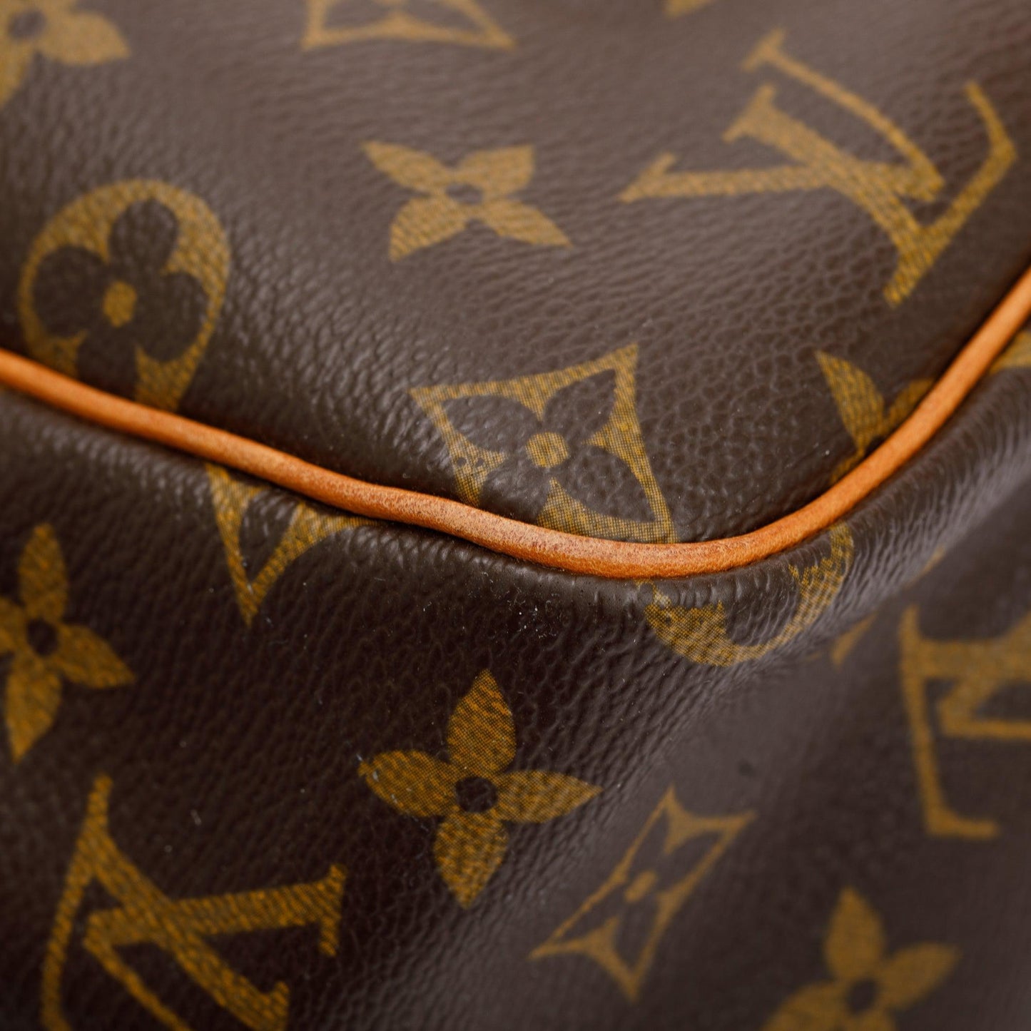 Louis Vuitton Monogram Speedy 30