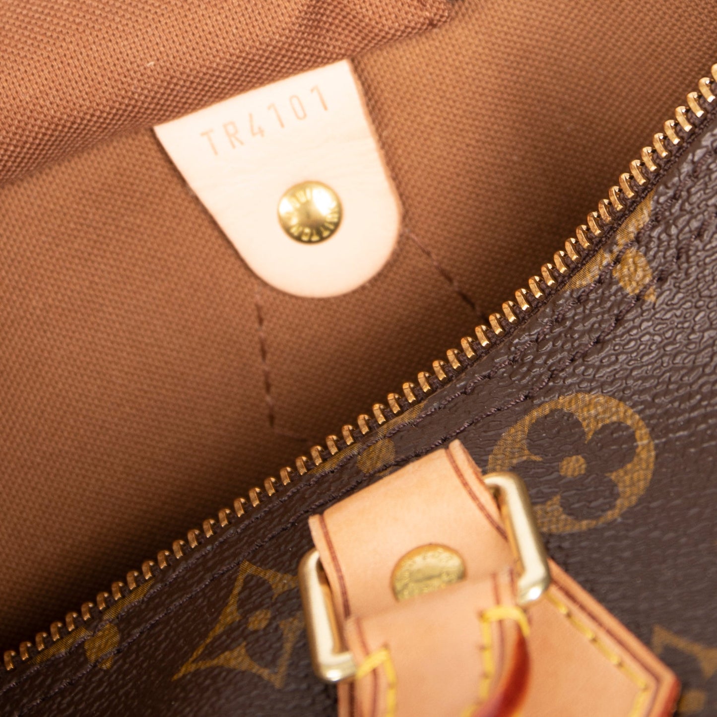 Louis Vuitton Monogram Speedy 30