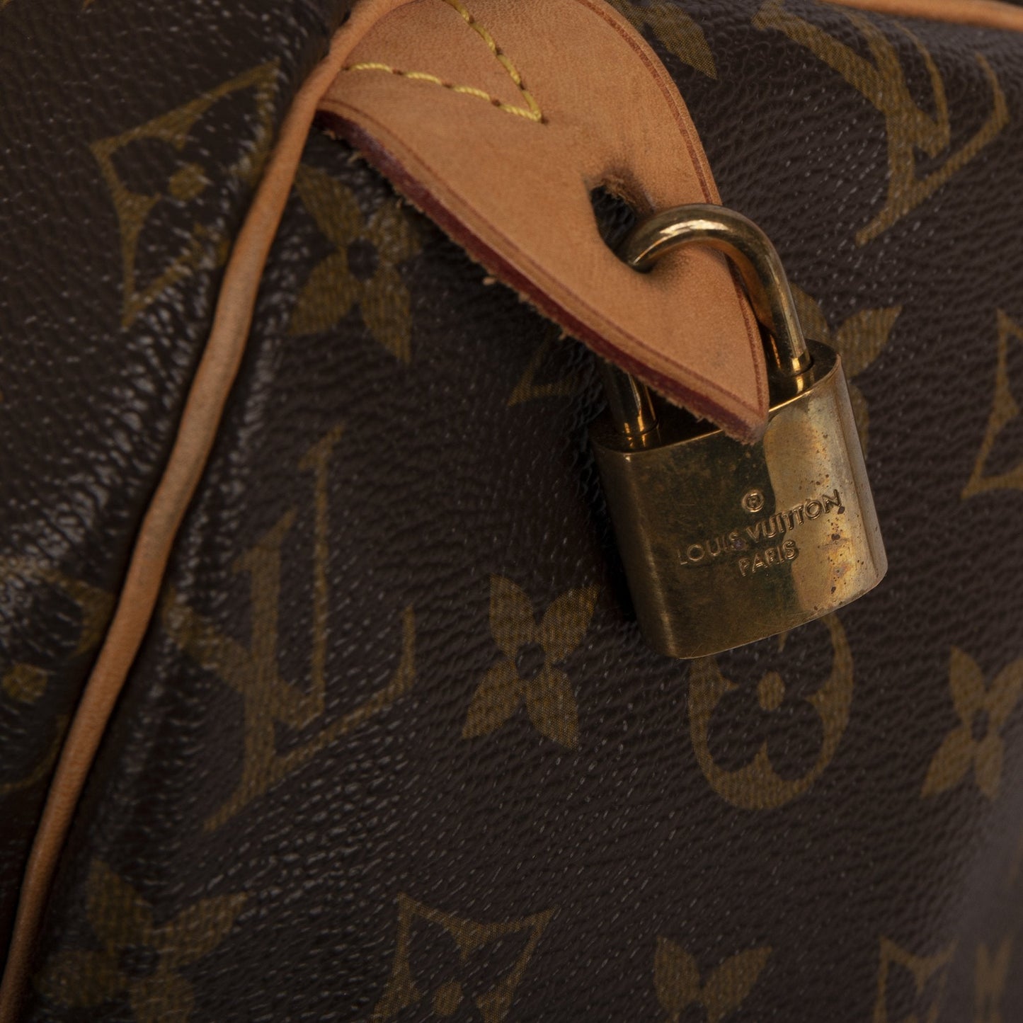 Louis Vuitton Monogram Speedy 40