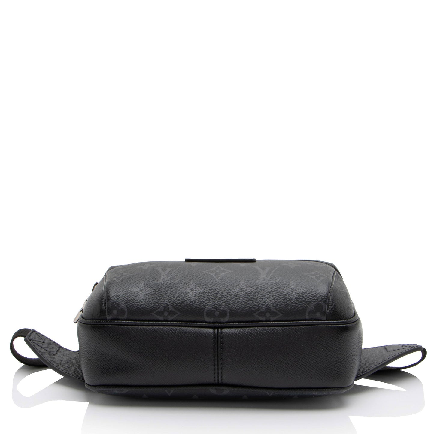 Louis Vuitton Monogram Taiga Outdoor Belt Bag (SHF-lAkpKy)