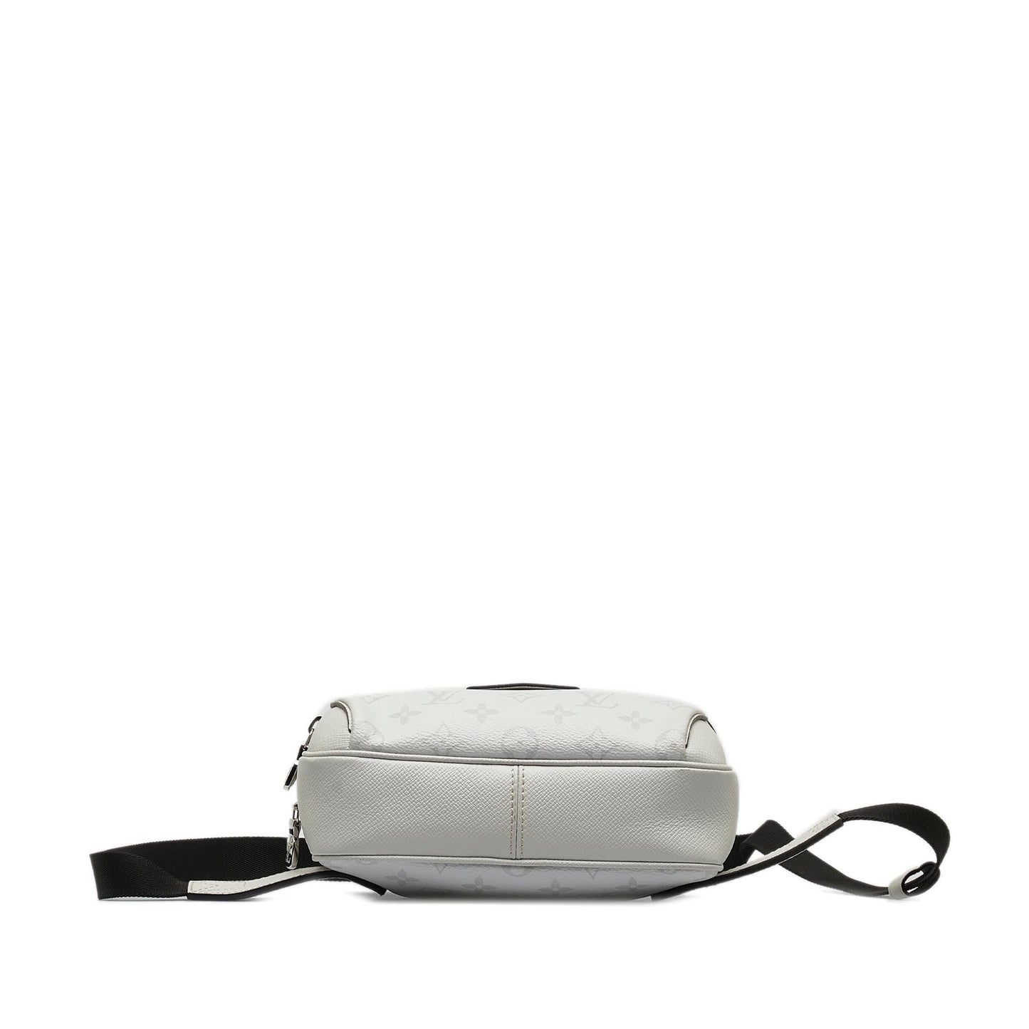 Louis Vuitton Monogram Taigarama Outdoor Bumbag (SHG-uzC23O)