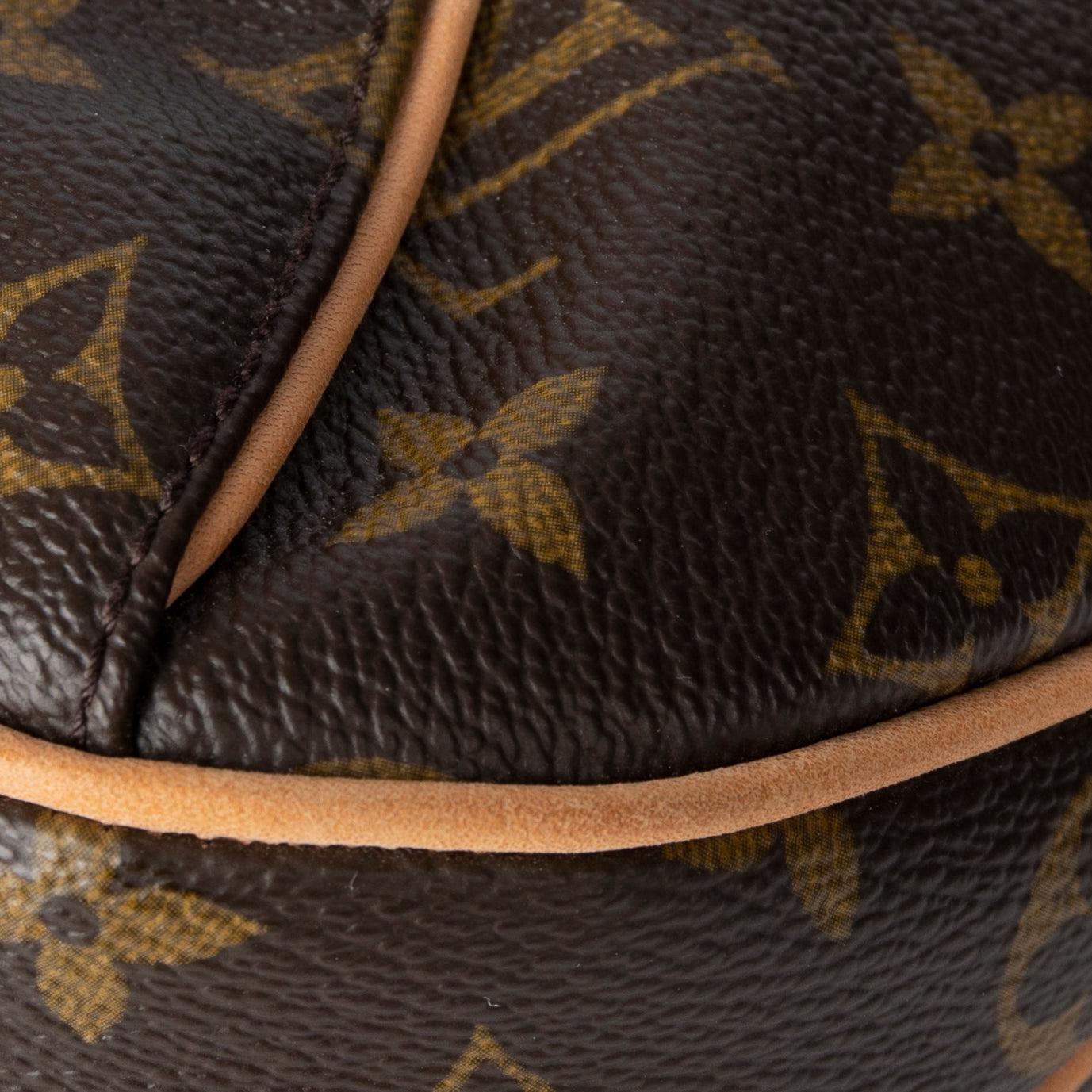 Louis Vuitton Monogram Thames PM