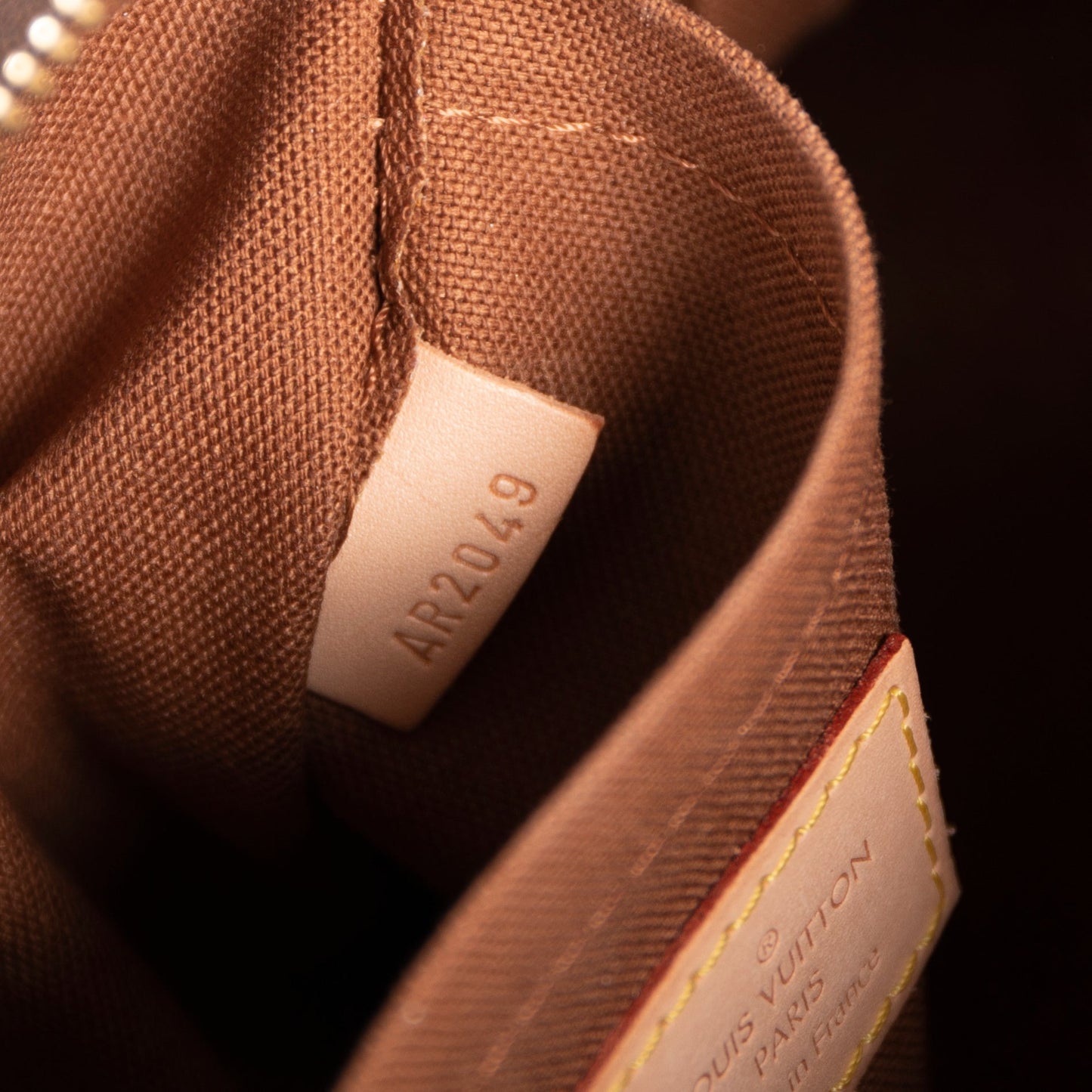 Louis Vuitton Monogram Thames PM