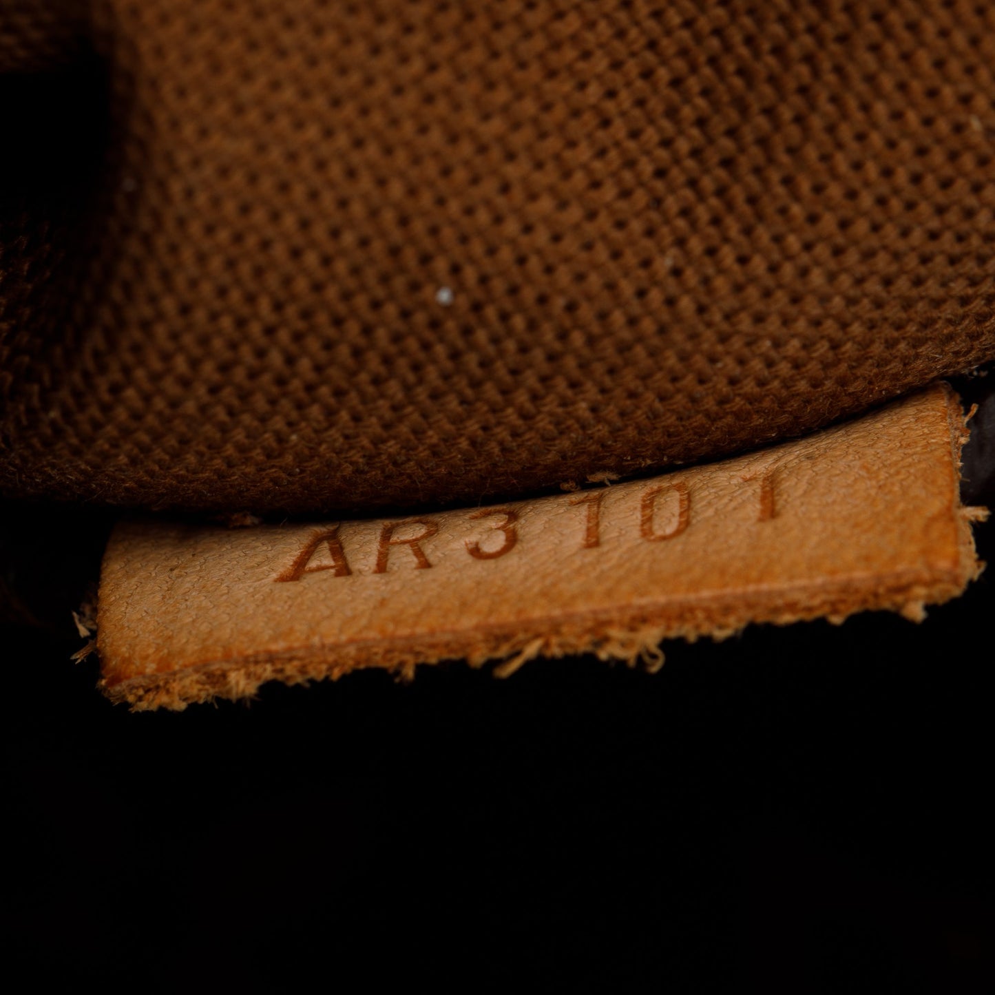 Louis Vuitton Monogram Totally MM