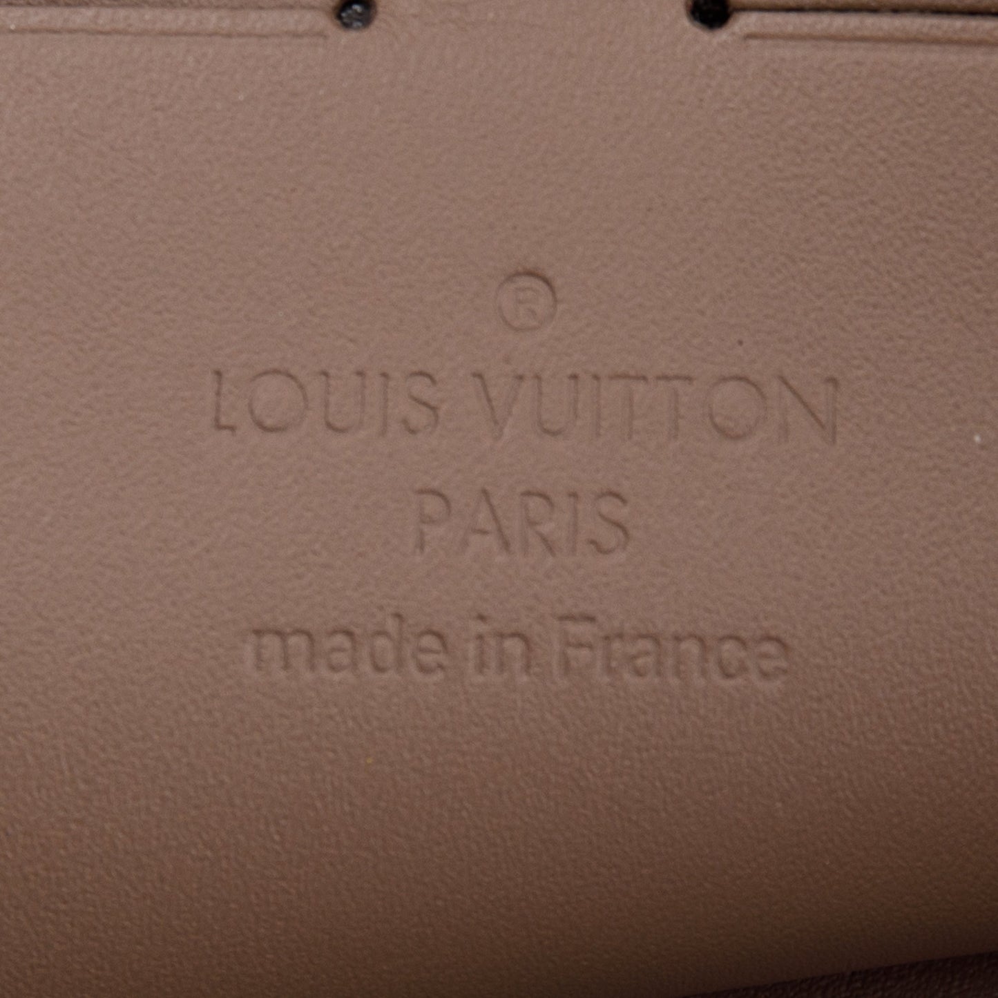 Louis Vuitton Monogram Veau Cachemire W Pochette Wristlet