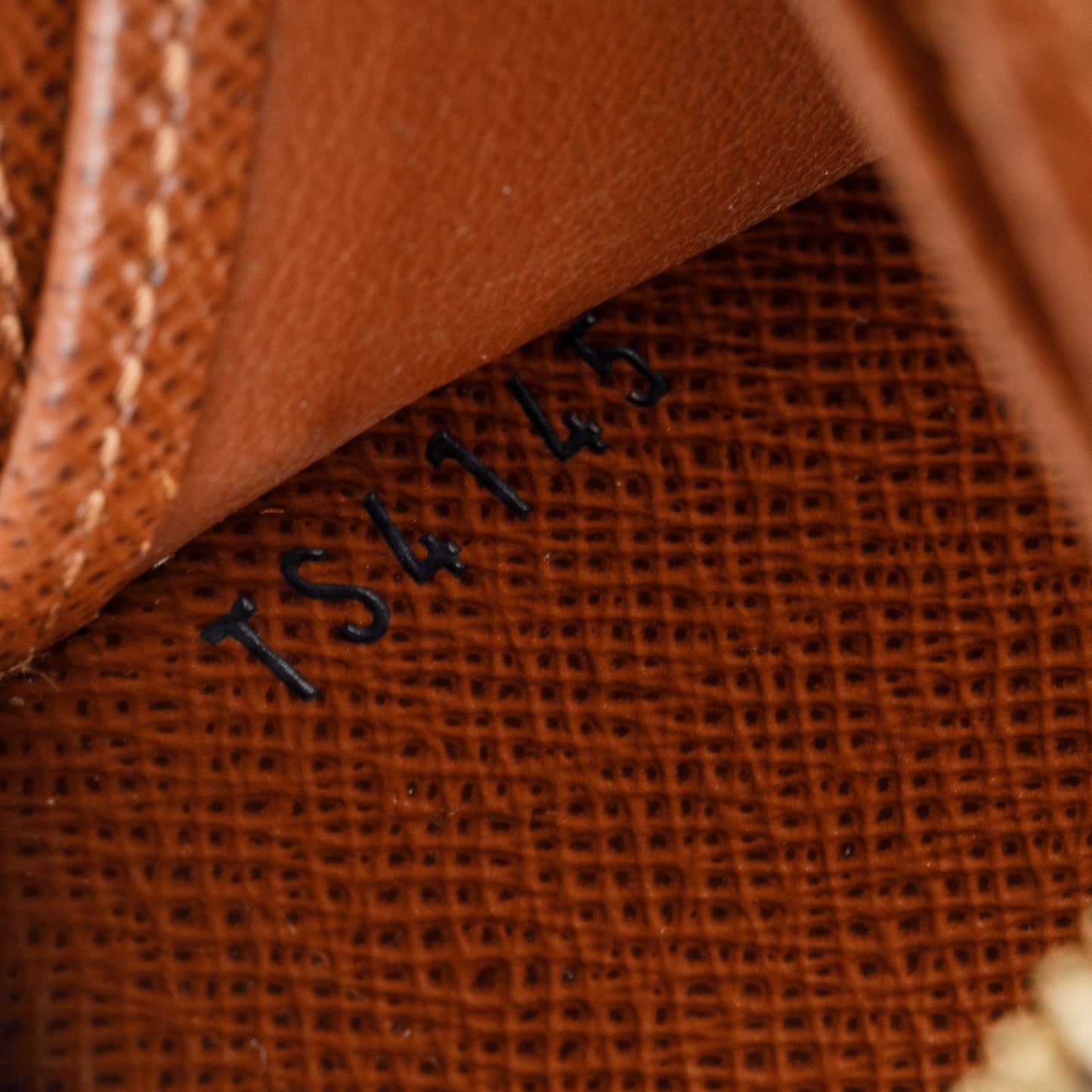 Louis Vuitton Monogram Zippy Coin Purse