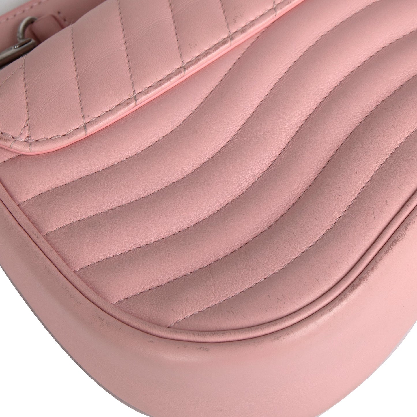 Louis Vuitton New Wave Chain-Bag MM