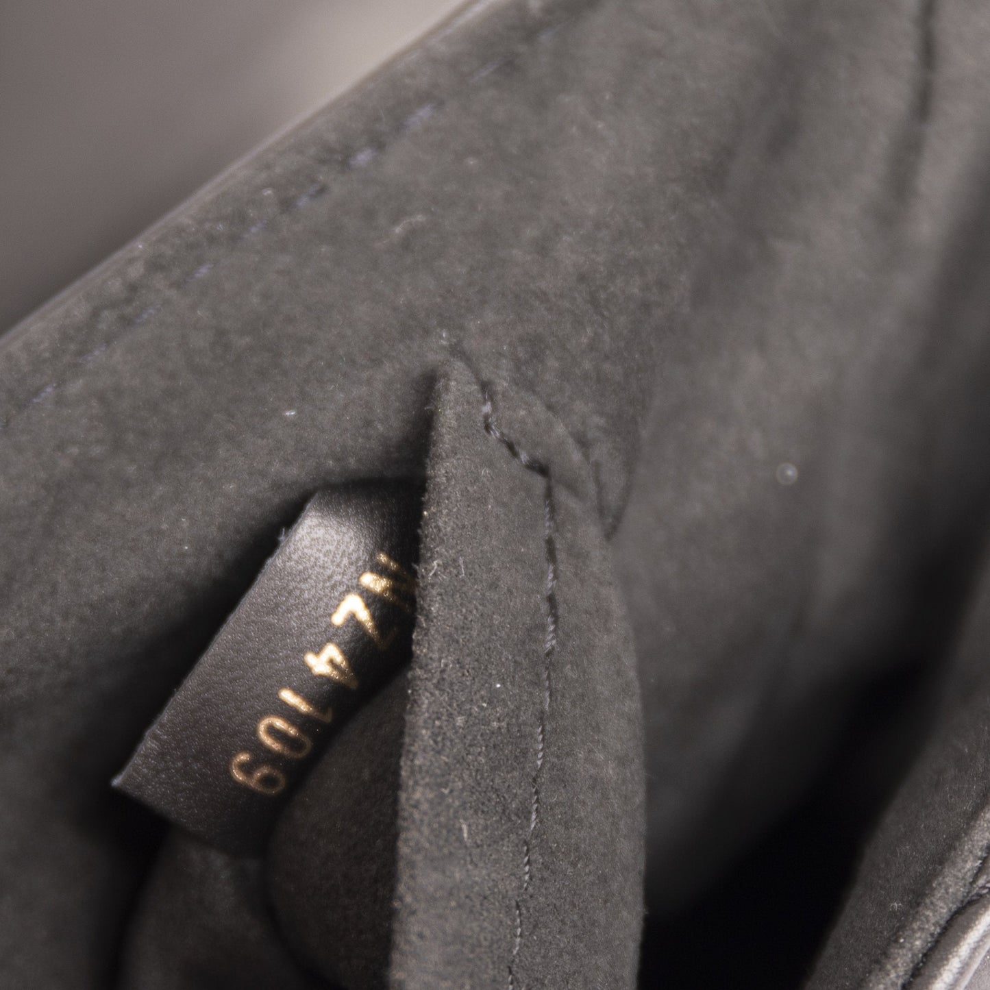 Louis Vuitton New Wave Chain-Bag PM