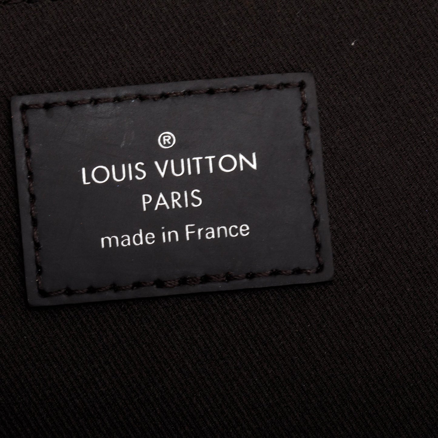 Louis Vuitton Savane Damier Ebene Lion Chapman Pochette