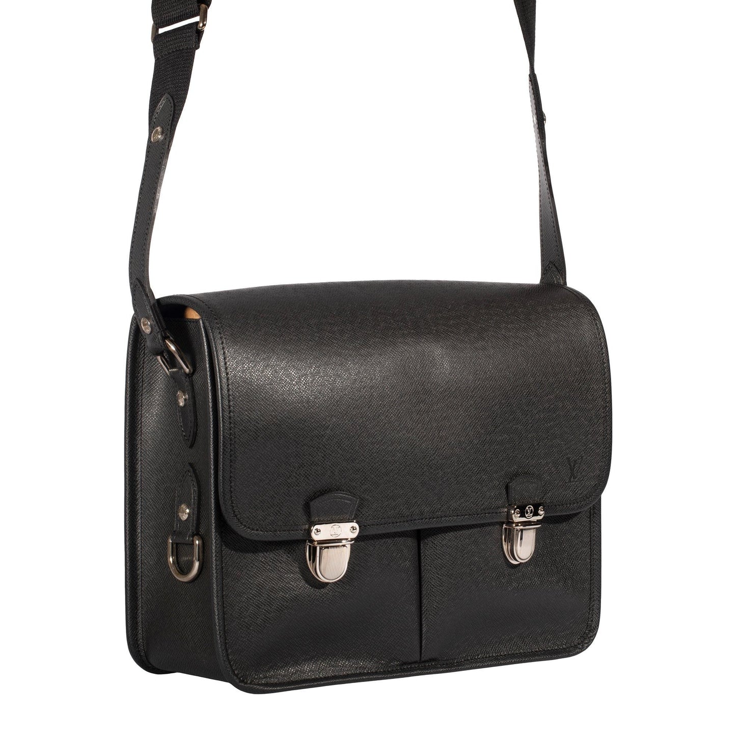 Louis Vuitton Taiga Alexei Messenger Bag