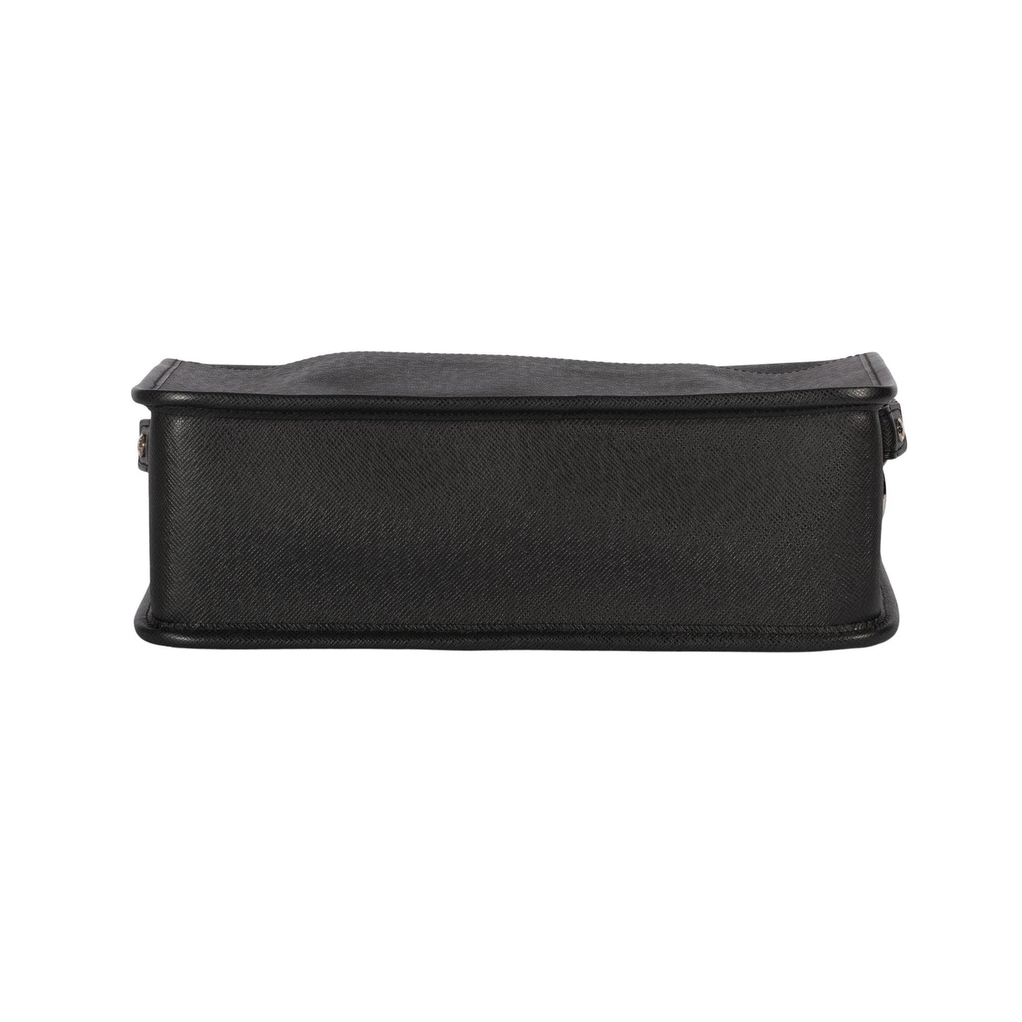 Louis Vuitton Taiga Alexei Messenger Bag