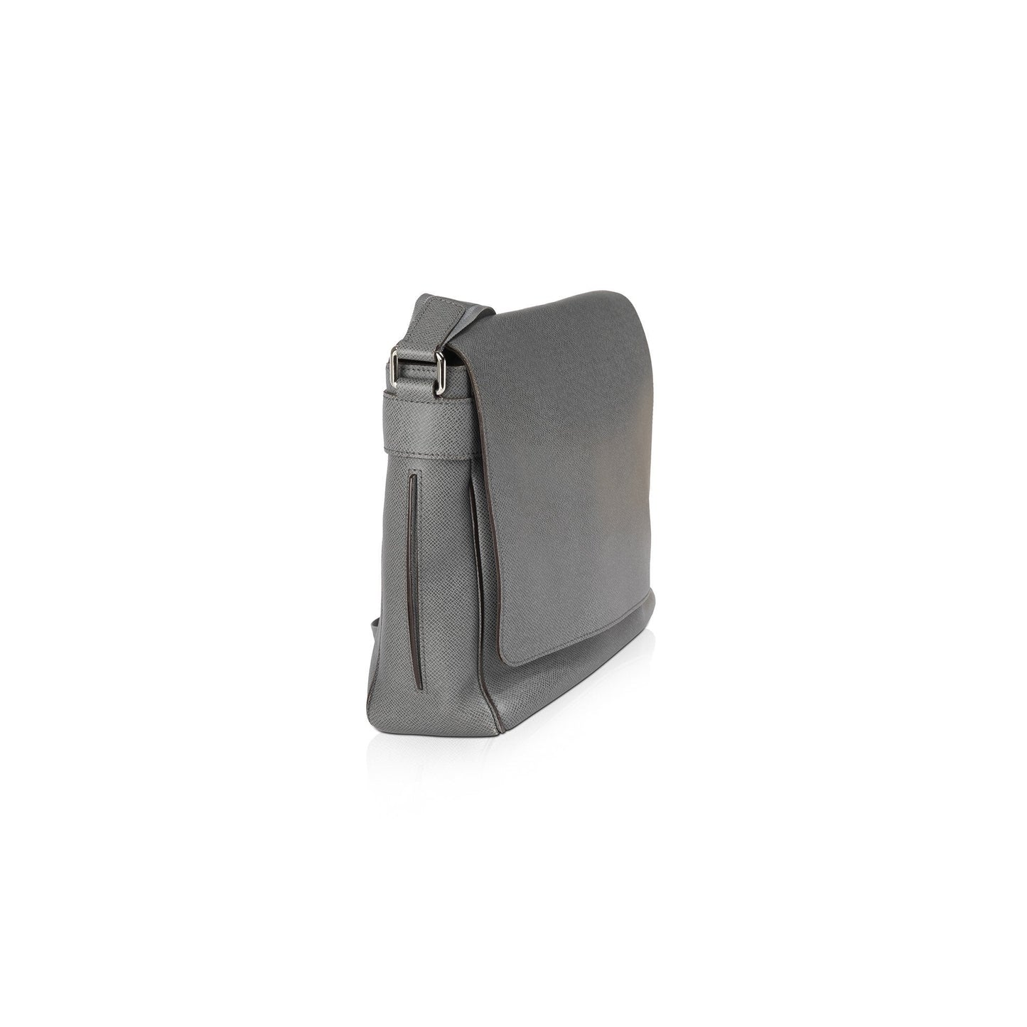Louis Vuitton Taiga Andrei Messenger Bag
