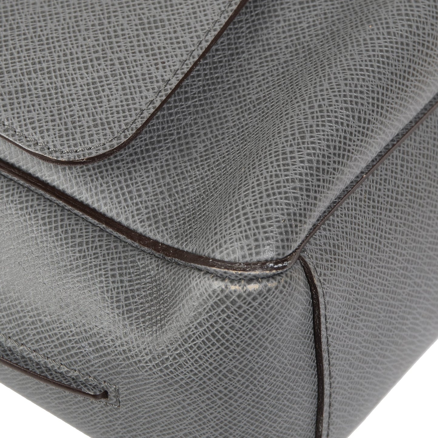 Louis Vuitton Taiga Andrei Messenger Bag