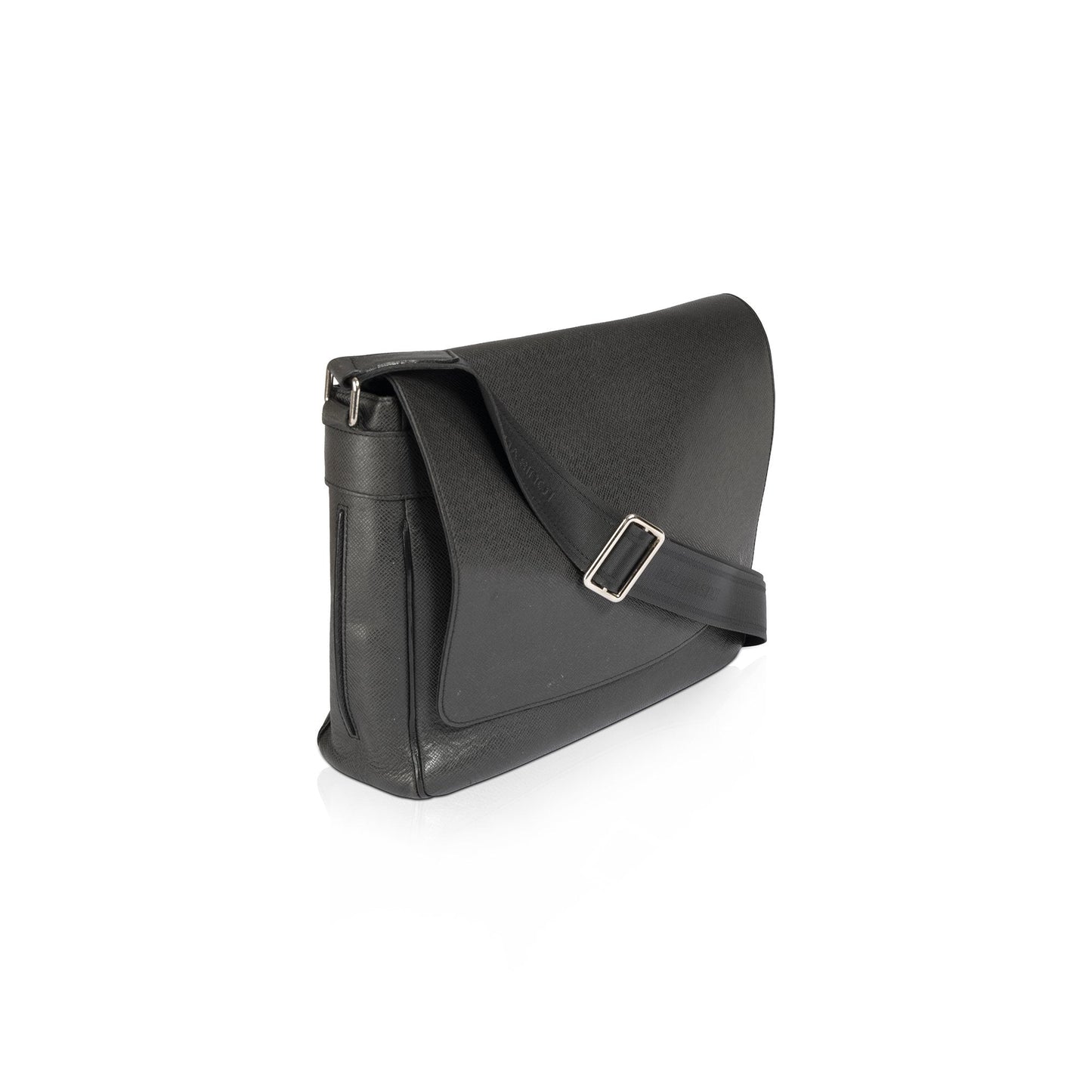 Louis Vuitton Taiga Leather Roman MM Messenger Bag