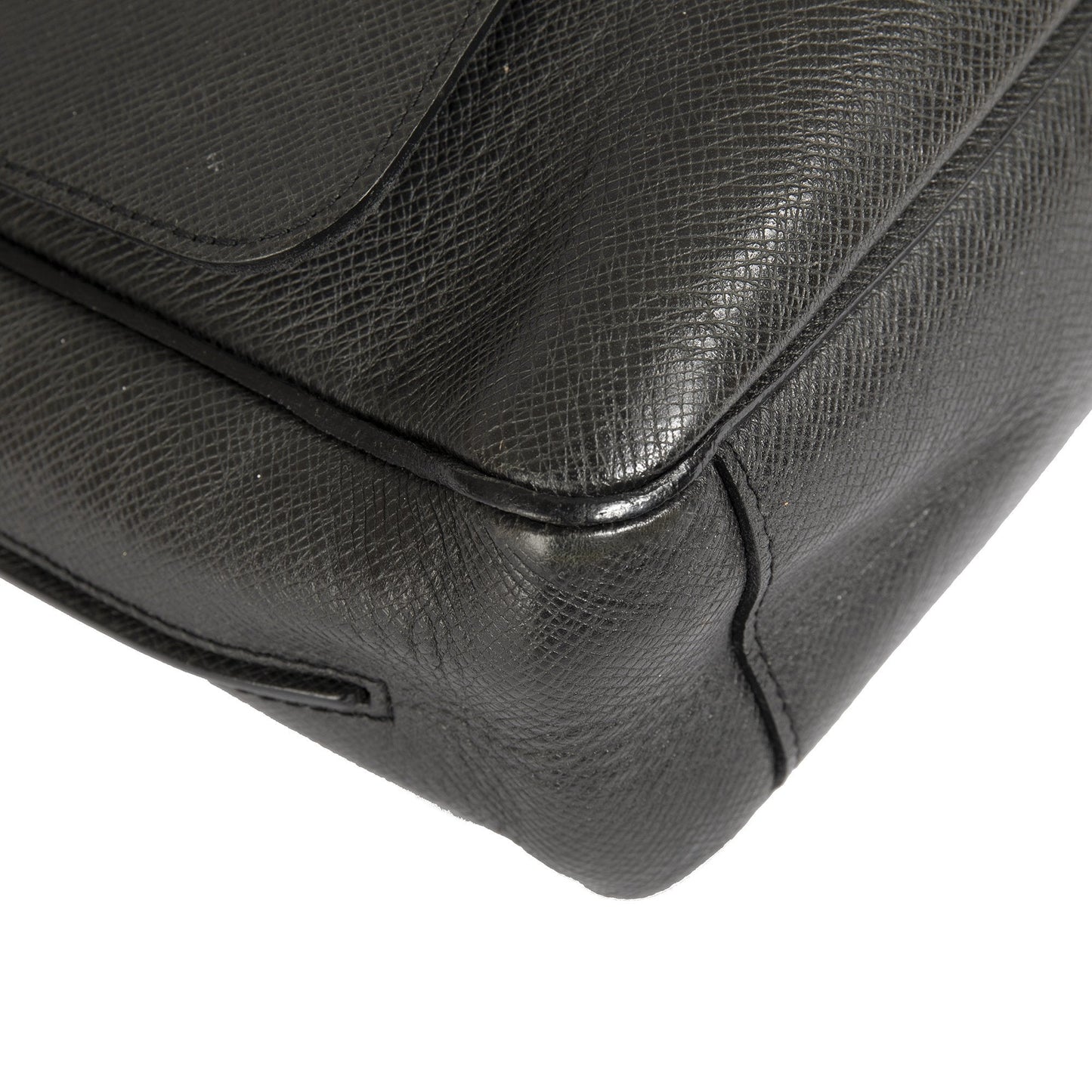 Louis Vuitton Taiga Leather Roman MM Messenger Bag