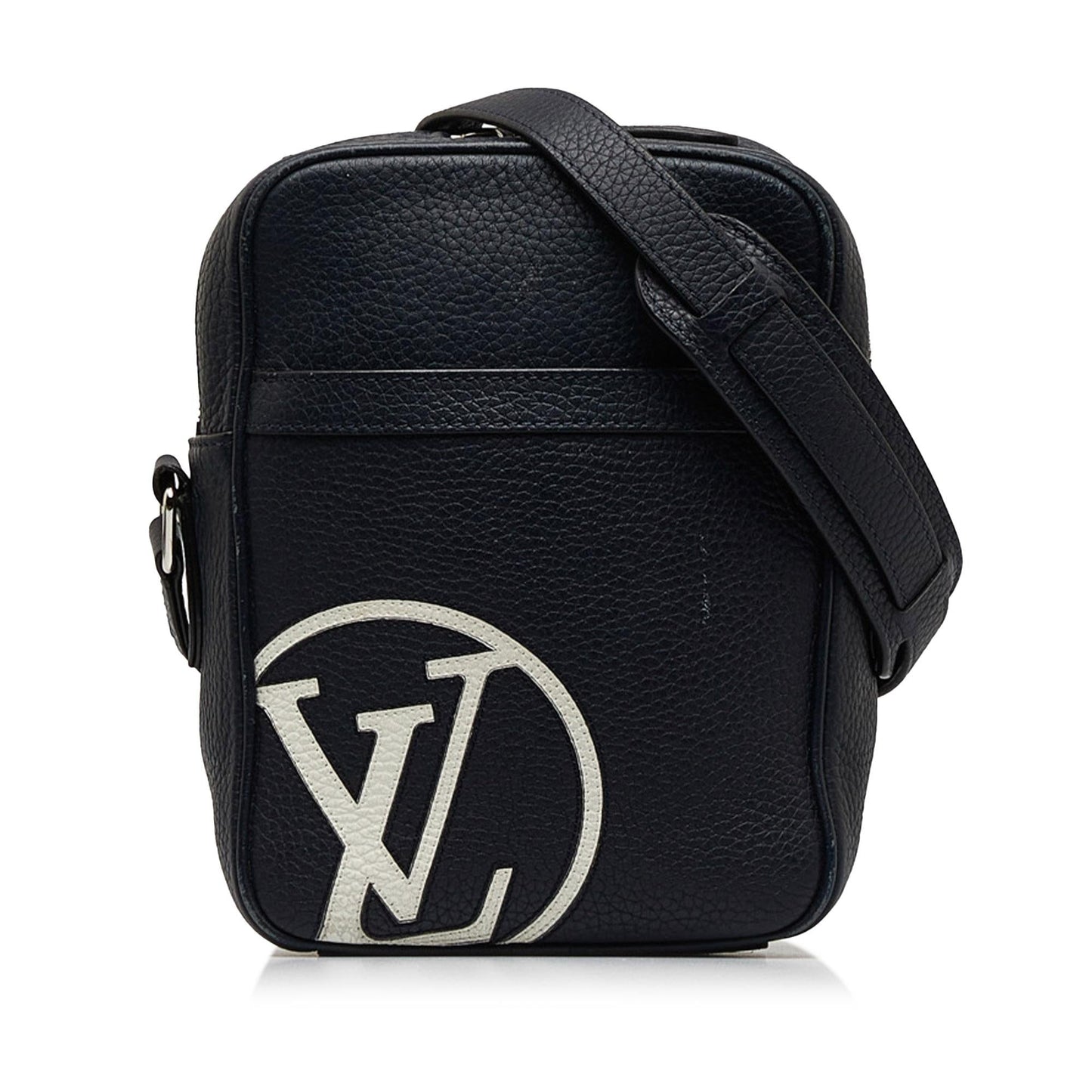 Louis Vuitton Taurillon Danube LV Circle  PM (SHG-0bwTON)