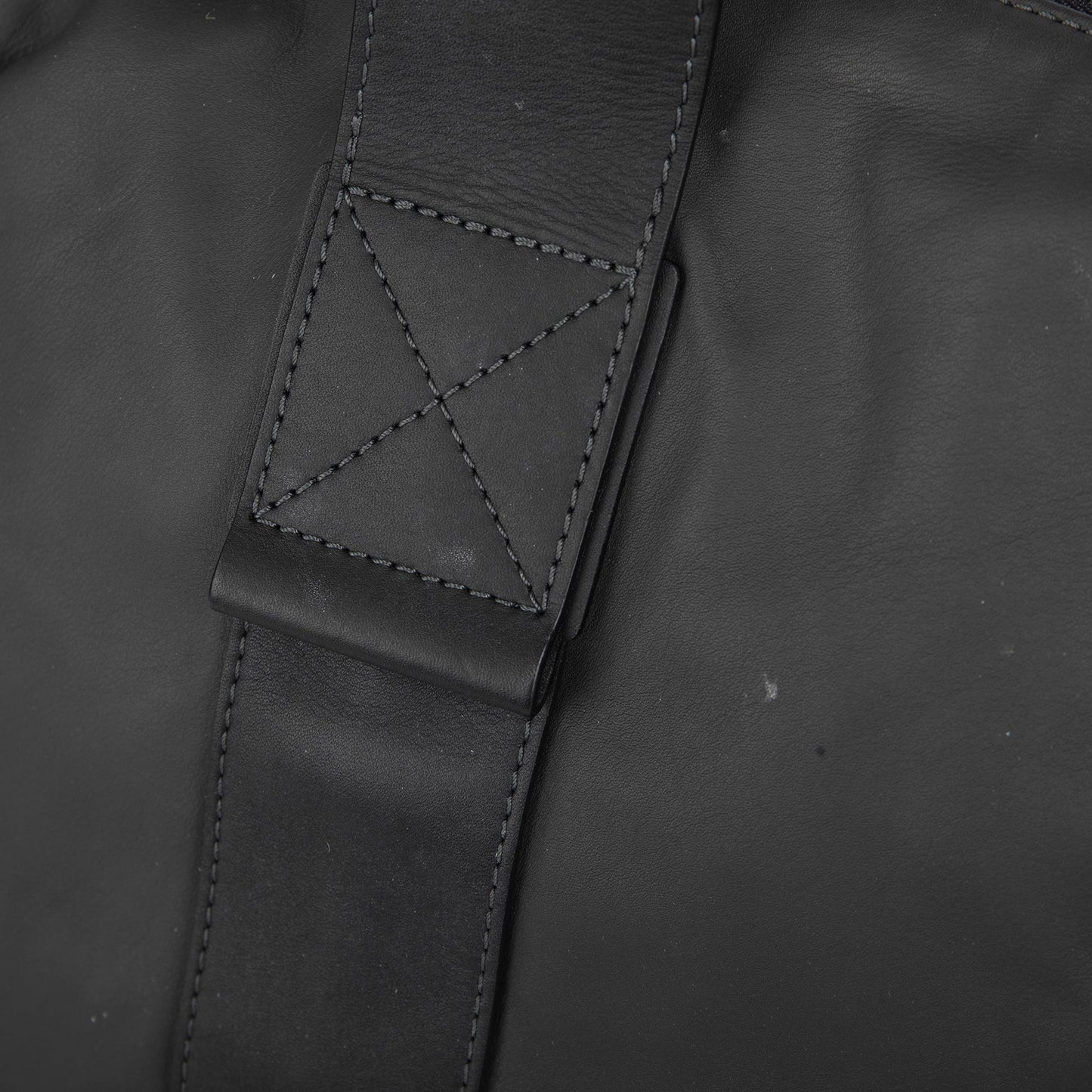 Louis Vuitton V-Line Start PM