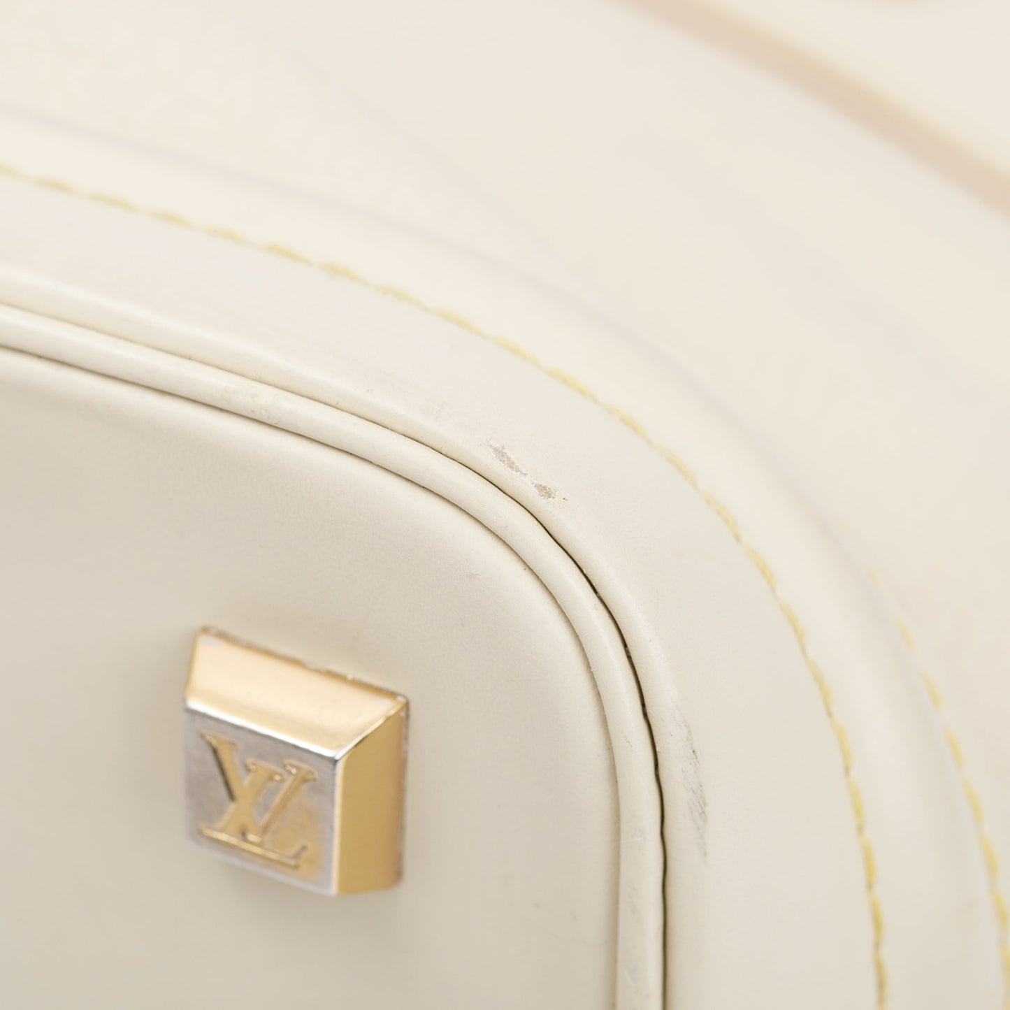 Louis Vuitton White Goatskin Leather Suhali Lockit Bag