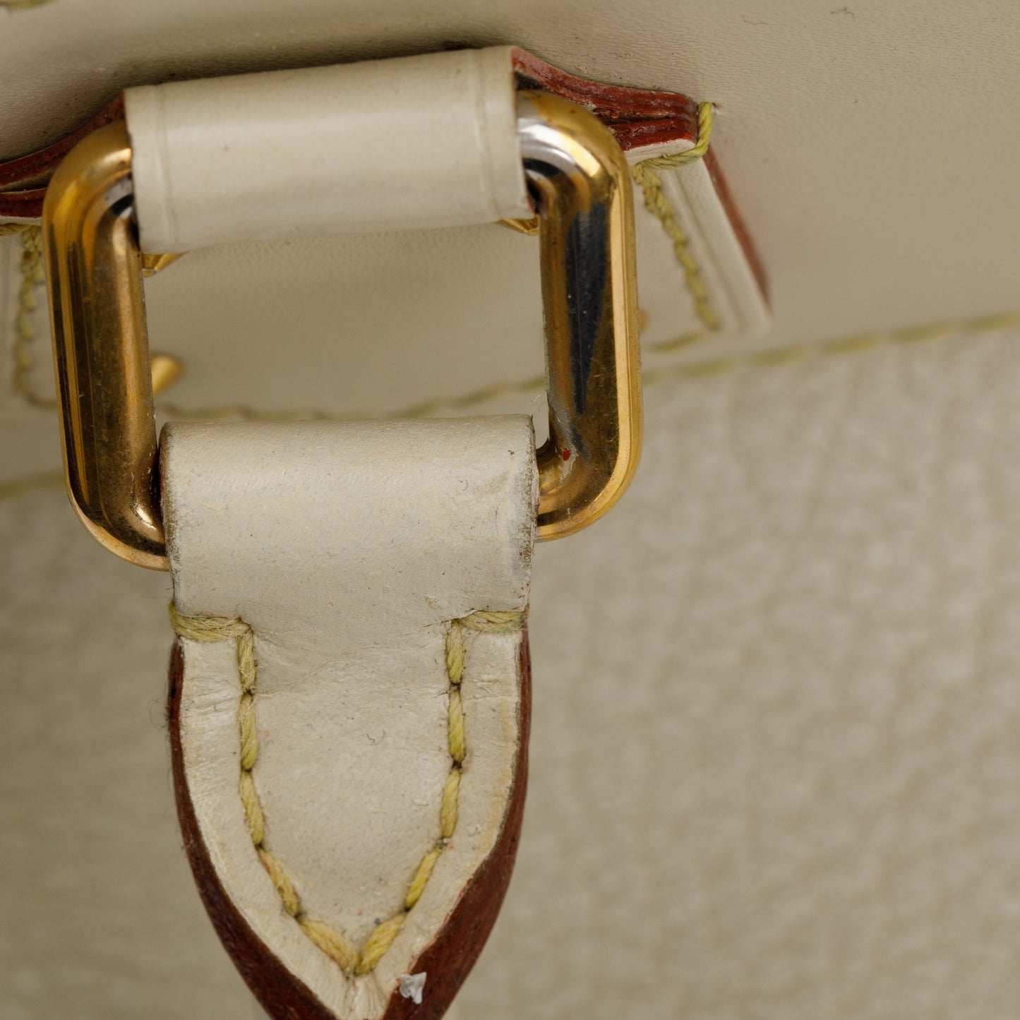 Louis Vuitton White Goatskin Leather Suhali Lockit Bag