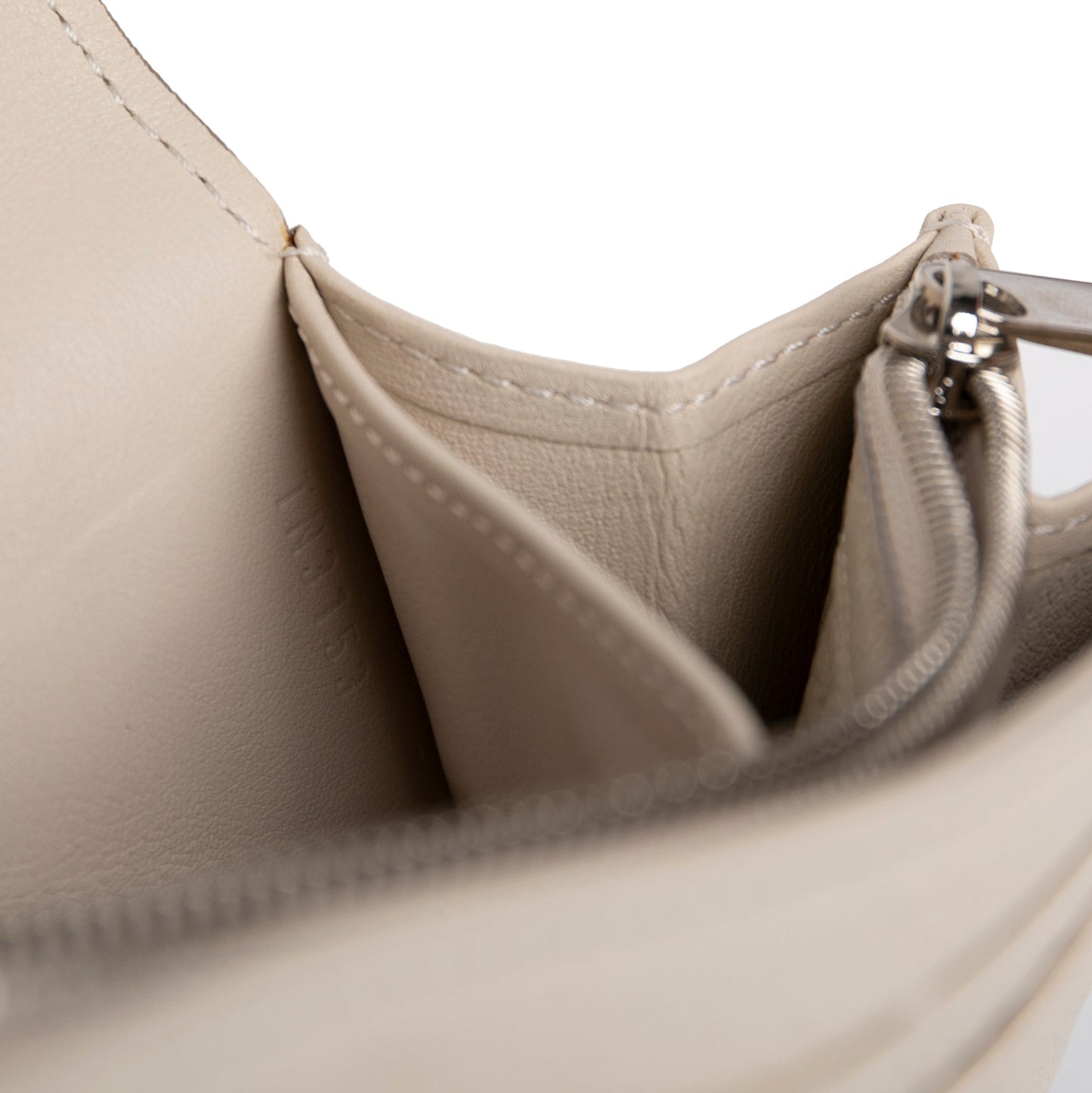 Louis Vuitton White Monogram Mahina Leather Amelia Wallet