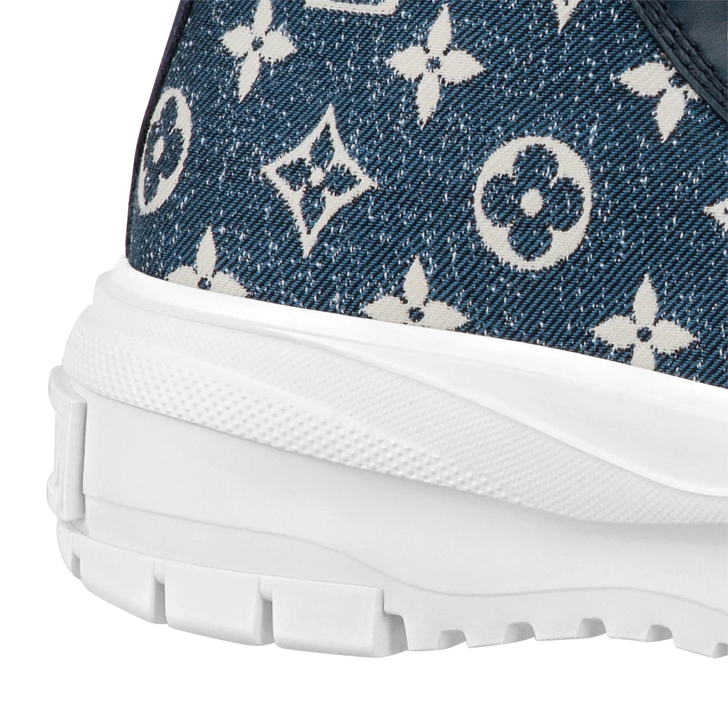 LOUIS VUITTON LV SQUAD SNEAKERS