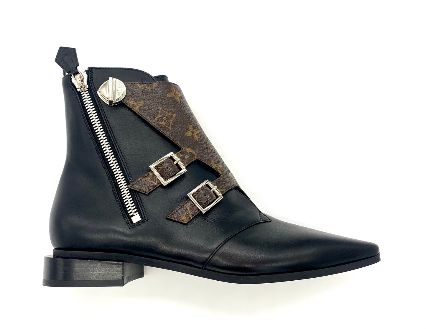 LOUIS VUITTON JUMBLE FLAT ANKLE BOOTS