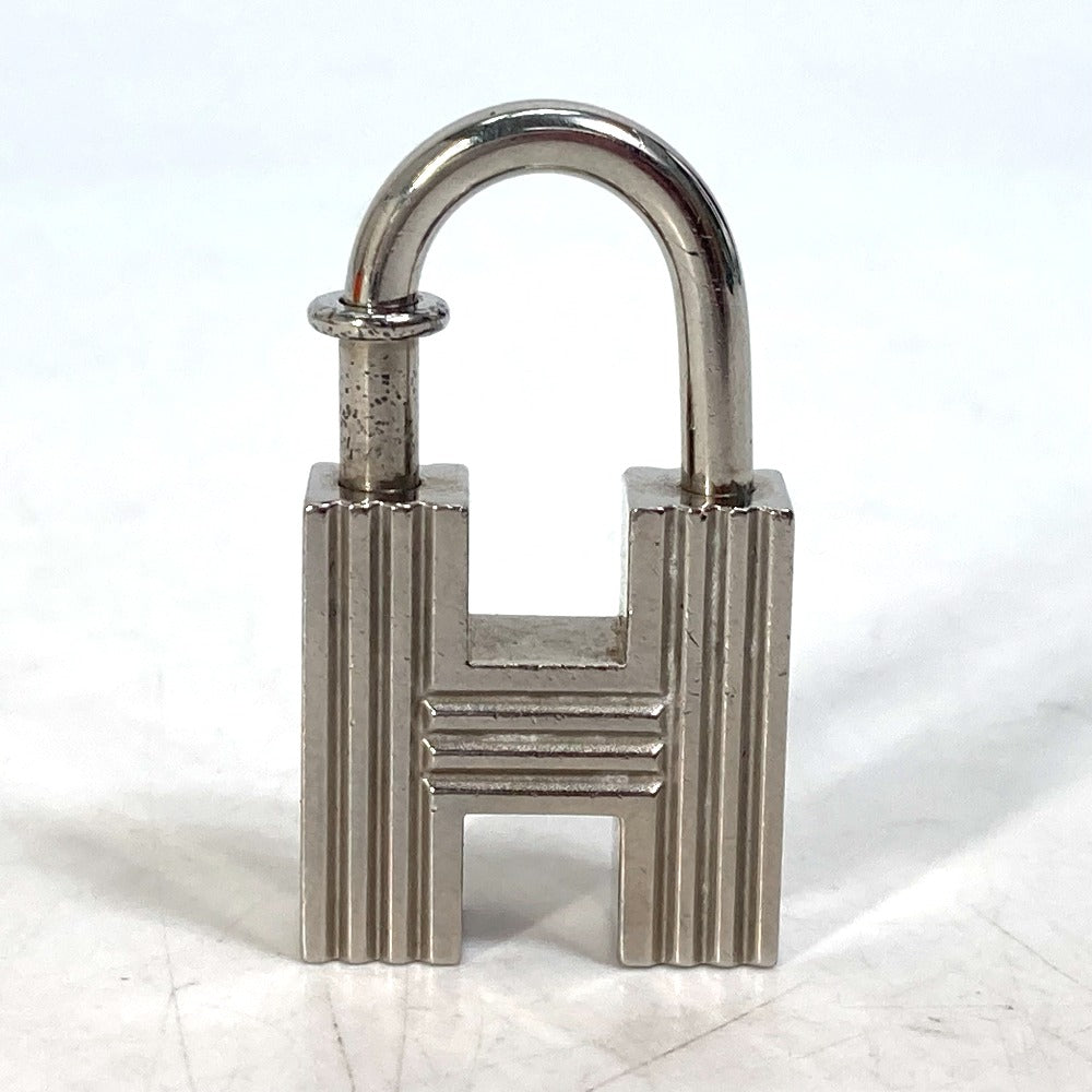 HERMES Pendant top metal Silver H motif The first step of the new century Limited to 2000 Women