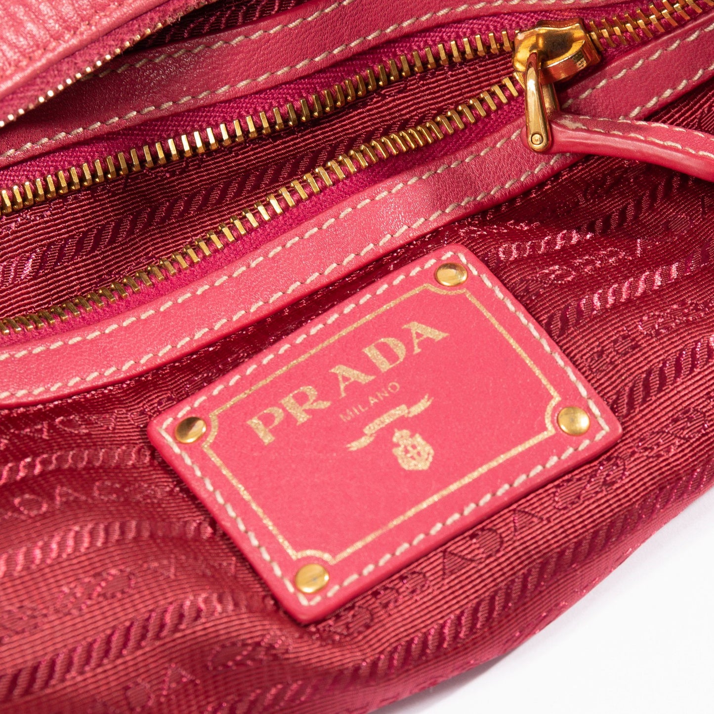 Prada Vitello Daino Hobo