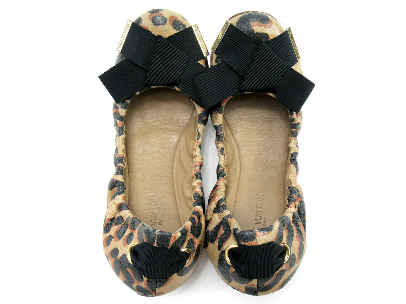 LOUIS VUITTON pumps Beige black M