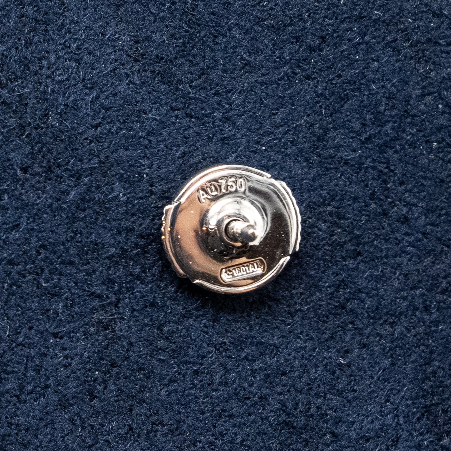 Louis Vuitton Diamonds Stud, Monogram Star Cut - Per Unit White Gold