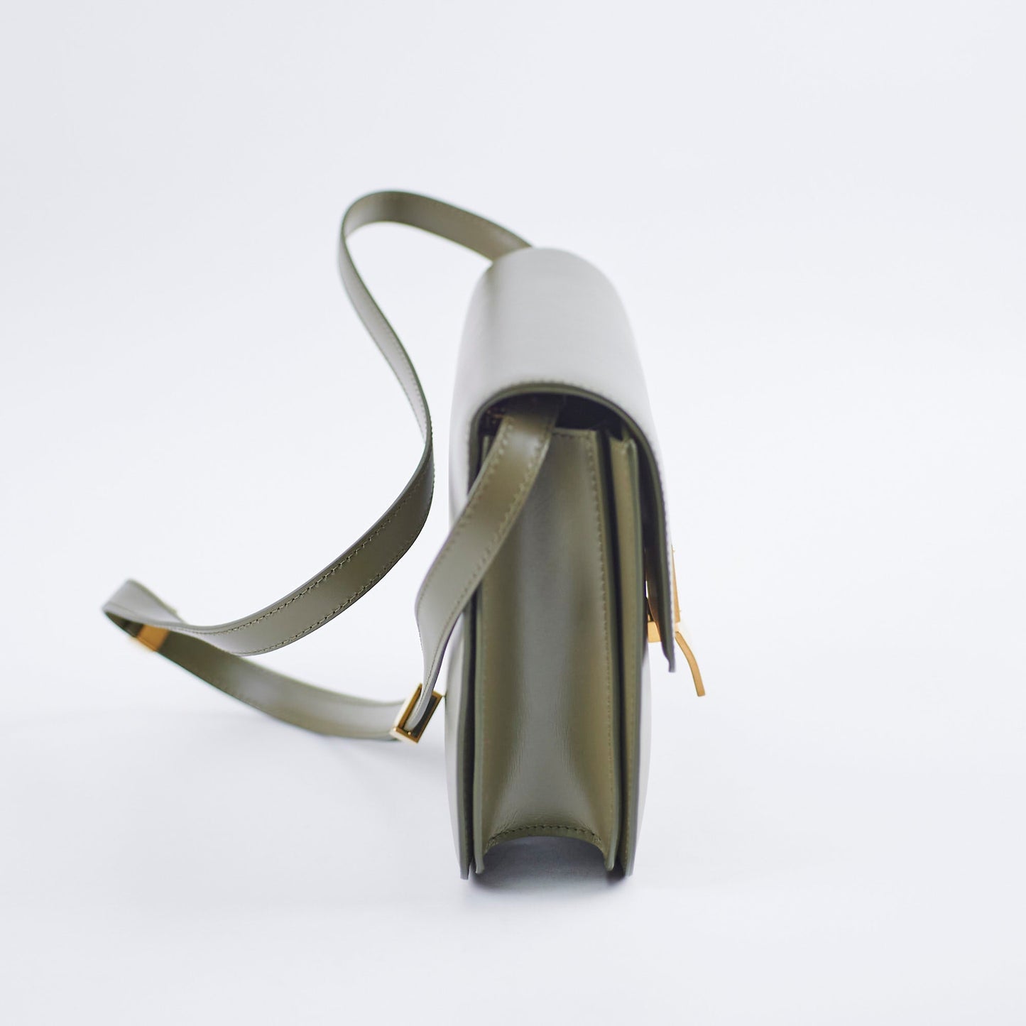Luxury CELINE Medium Box Bag Olive